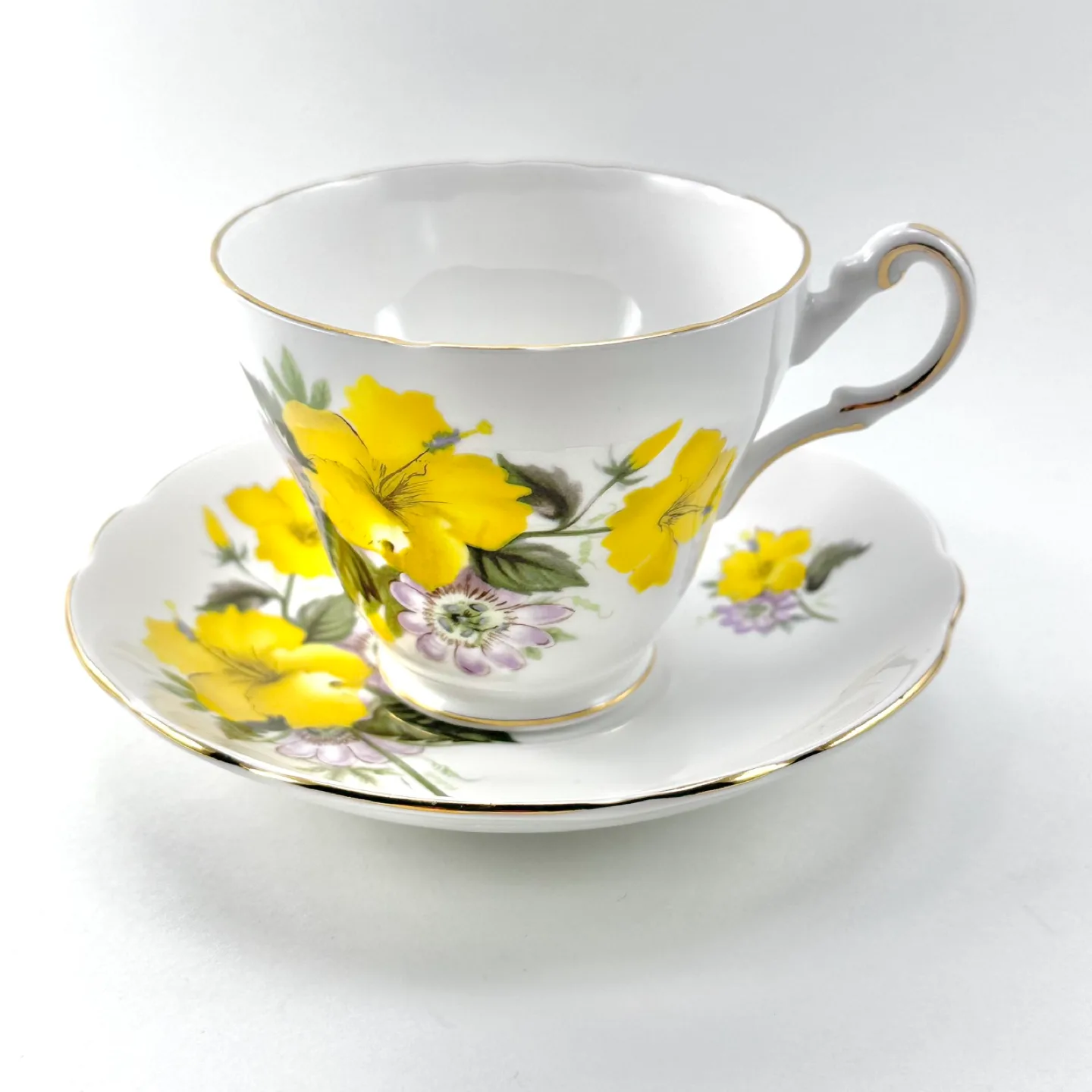 Regency yellow hibiscus teacup thumbnail
