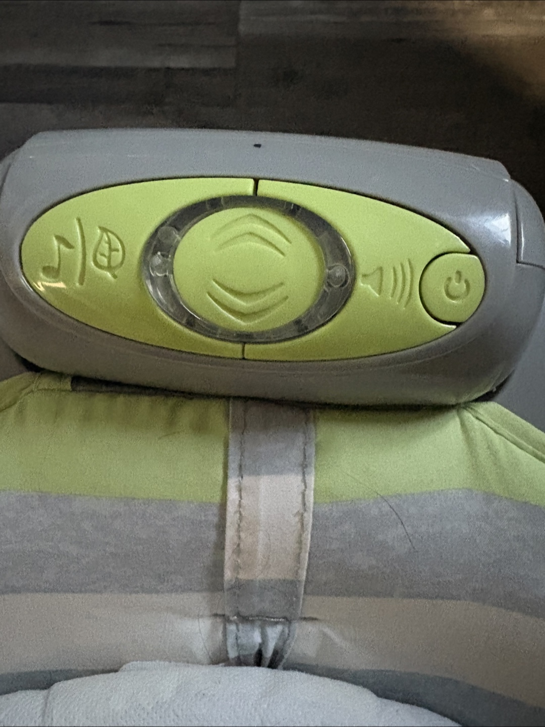 Ingenuity Automatic Baby Bouncer with music - photo 2