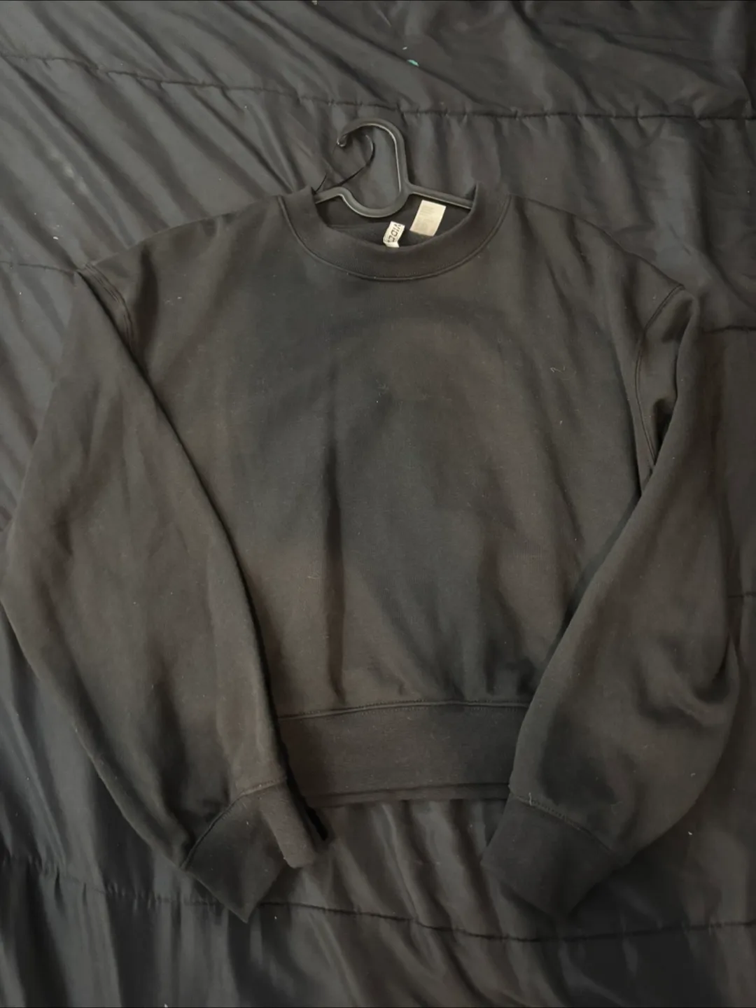 H&M Divided Black Sweatshirt - Size M image indicator(2)