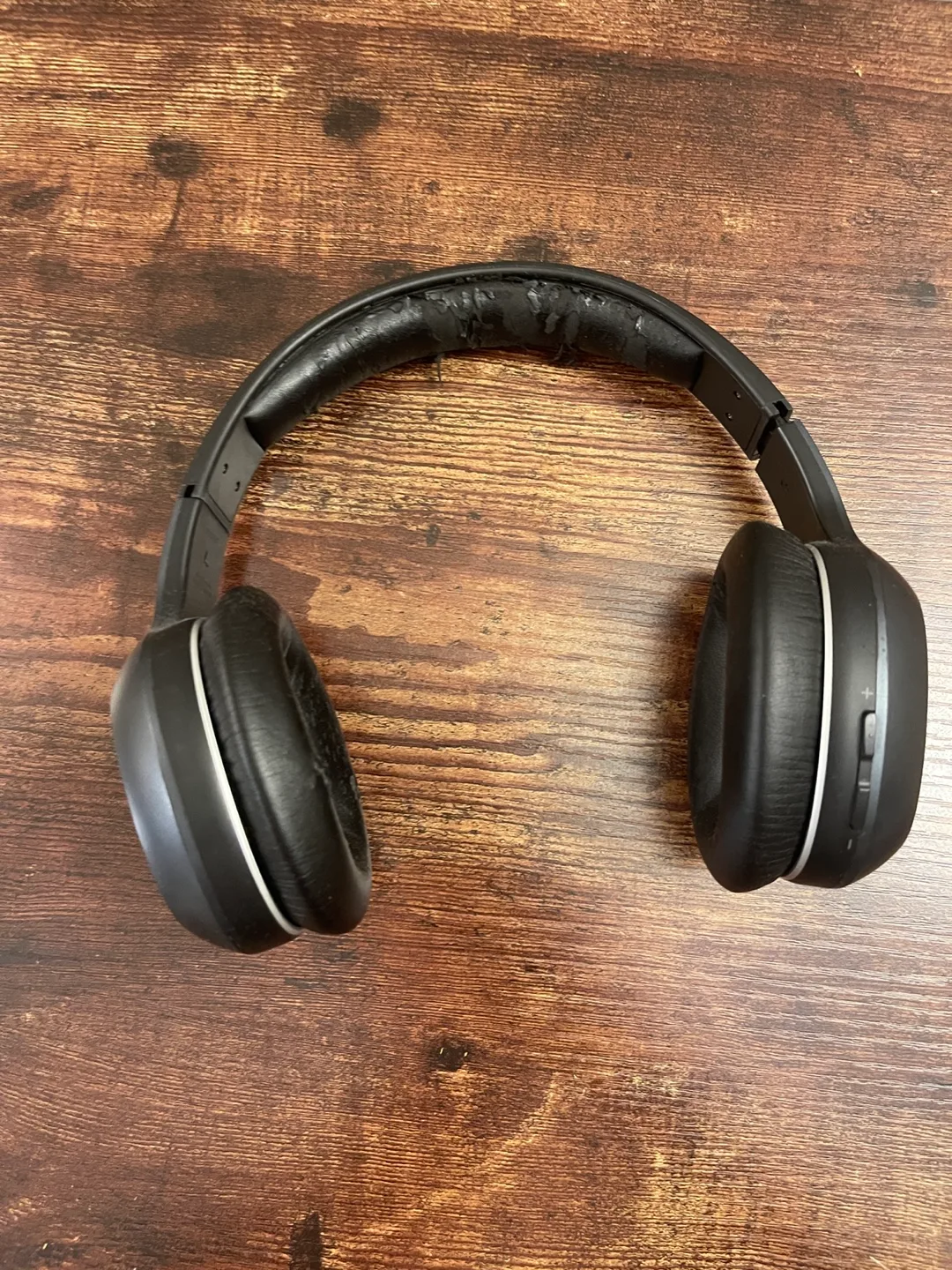 Edifier Headphone thumbnail