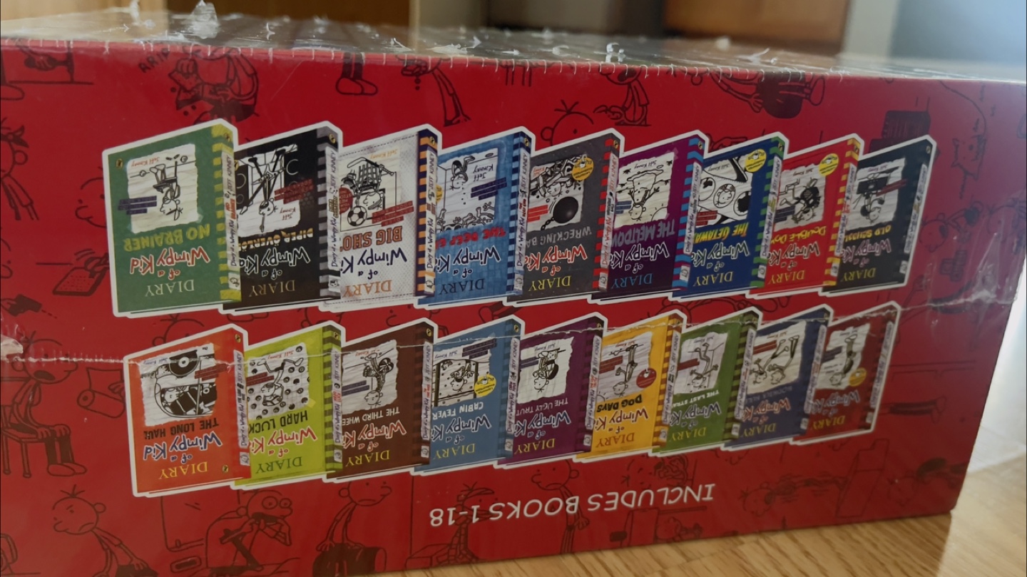 Diary of a Wimpy Kid 1-18 Book Boxed Set by Jeff Kinney