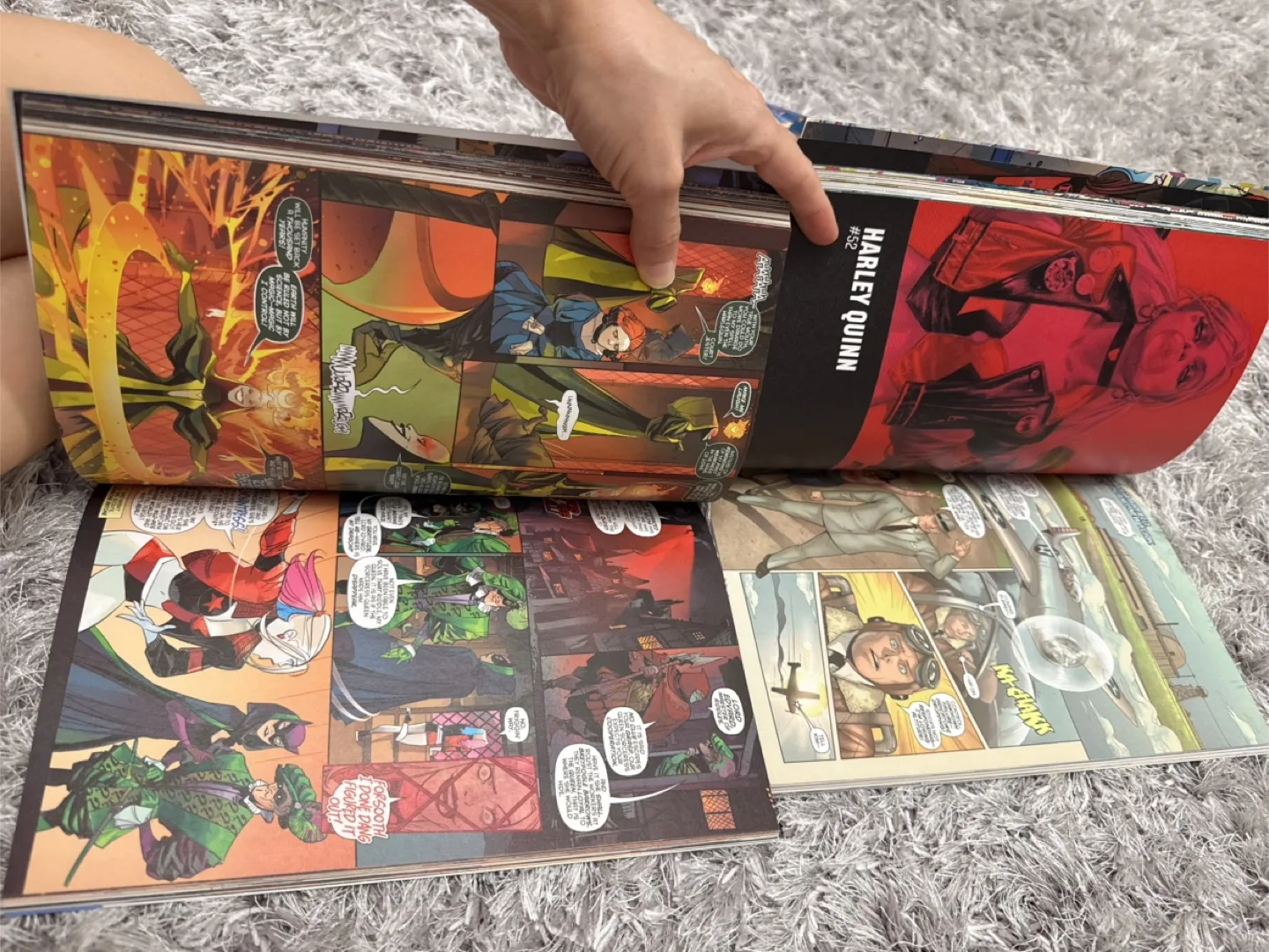 Harley Quinn Comic Book Lot 5- DC comics all for $10 image indicator(2)