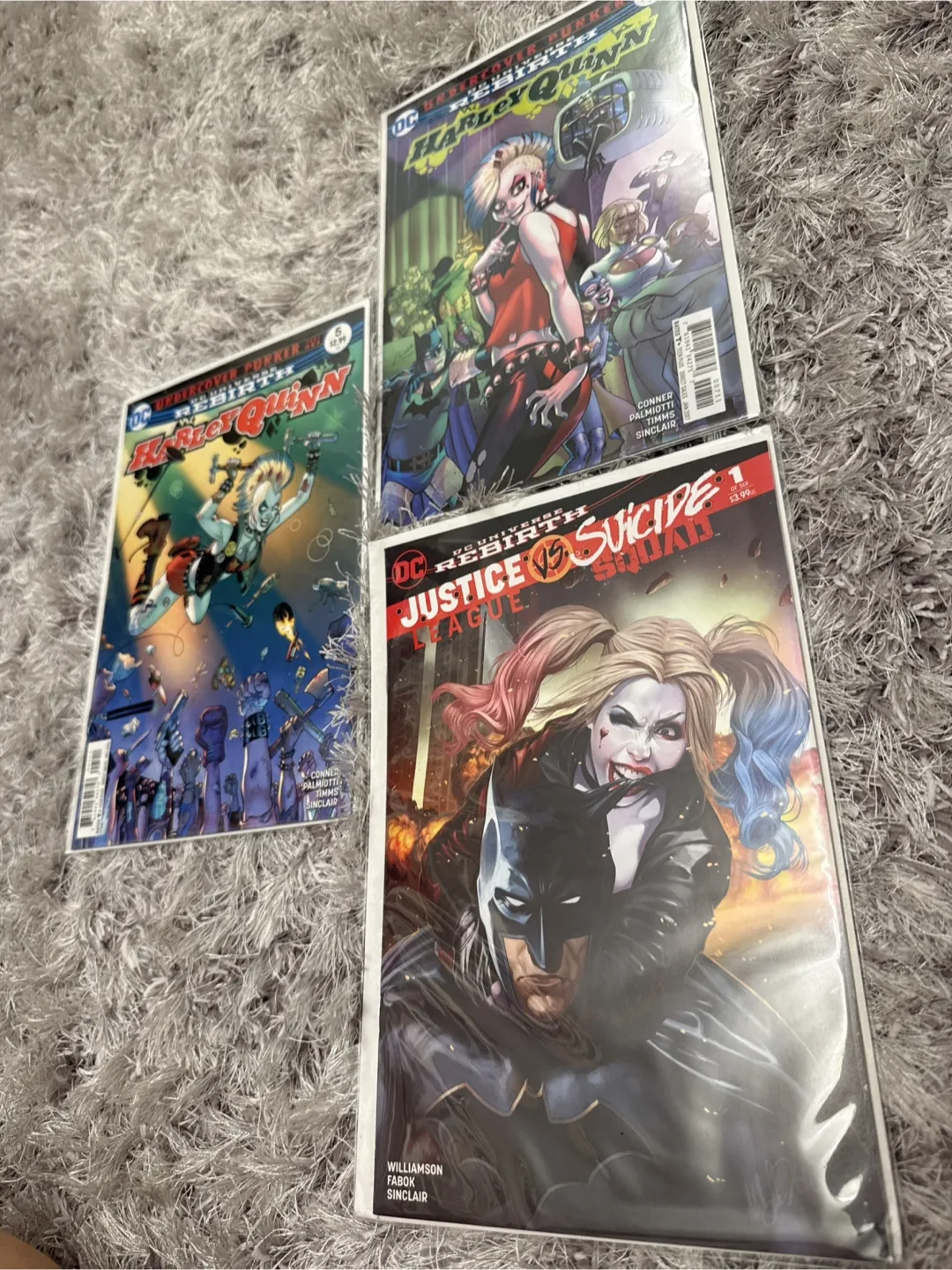 Harley Quinn Comic Book Lot 5- DC comics all for $10 image indicator(4)