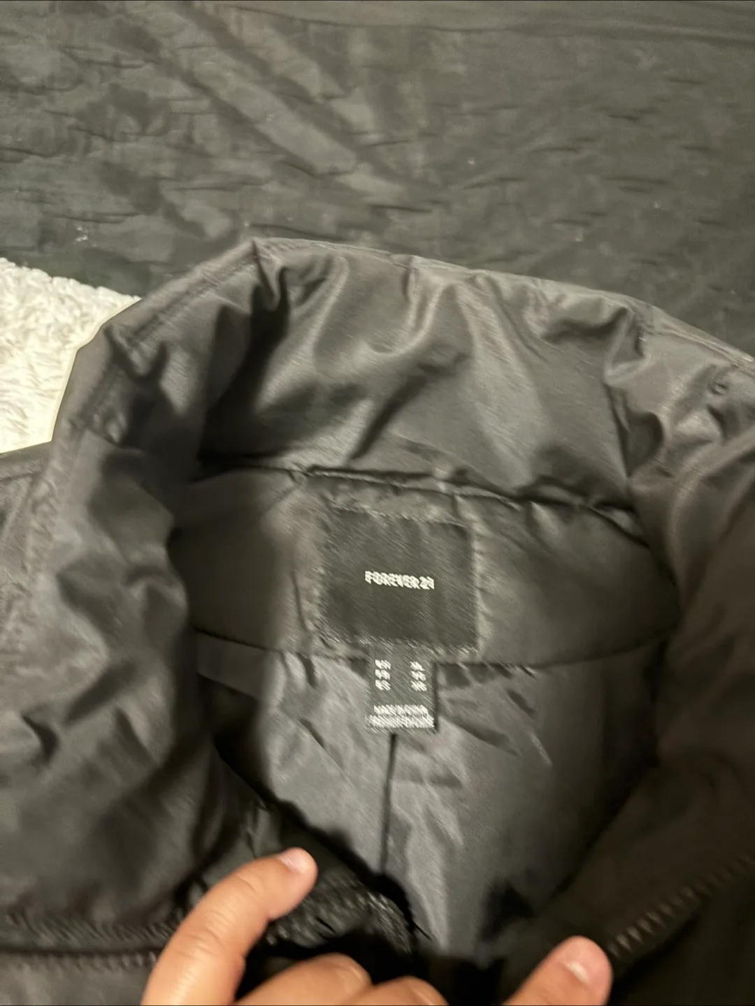 Forever 21 Black Puffer Vest - Size M image indicator(3)