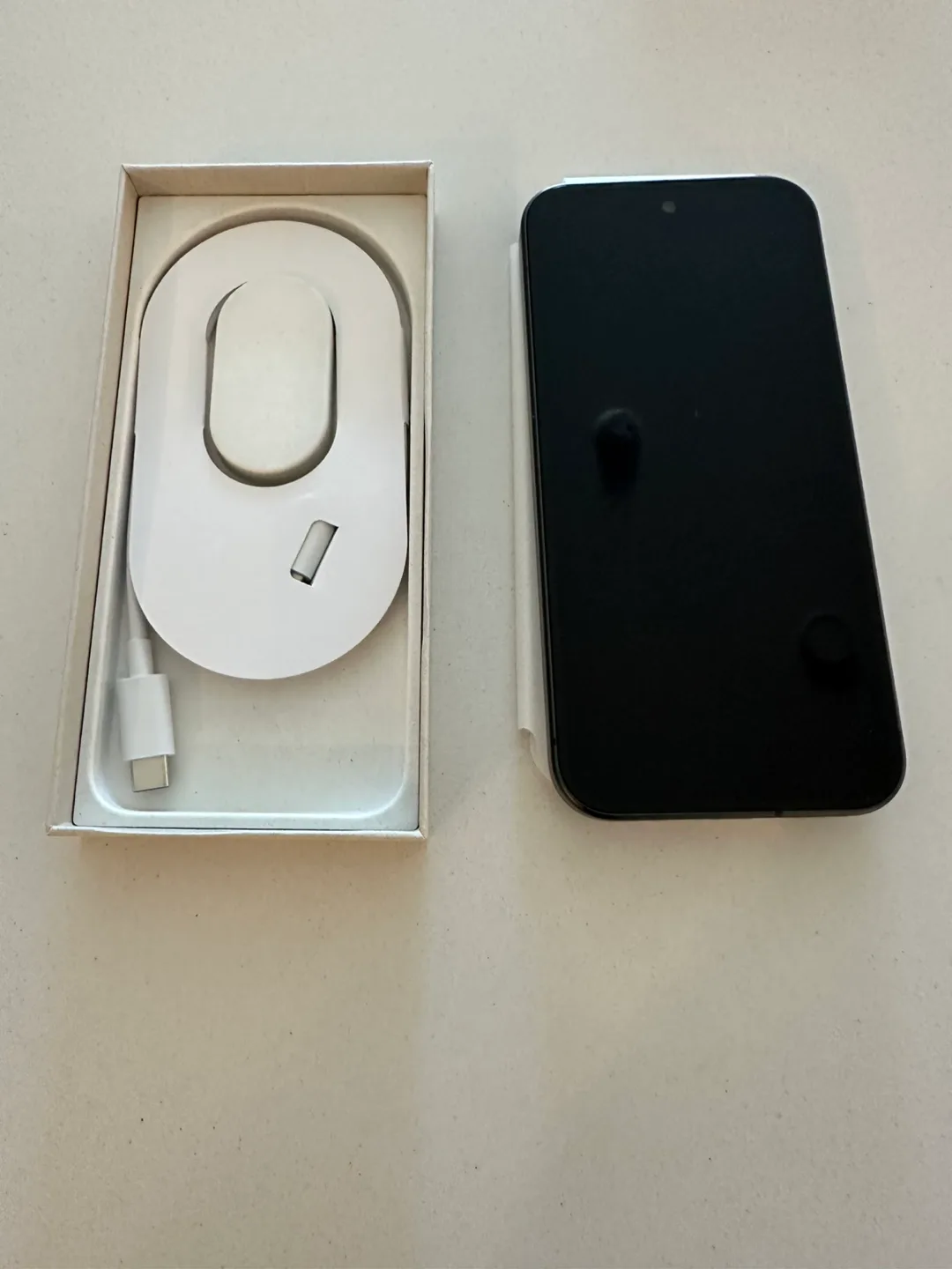 Google Pixel 9- Brand New! image indicator(2)