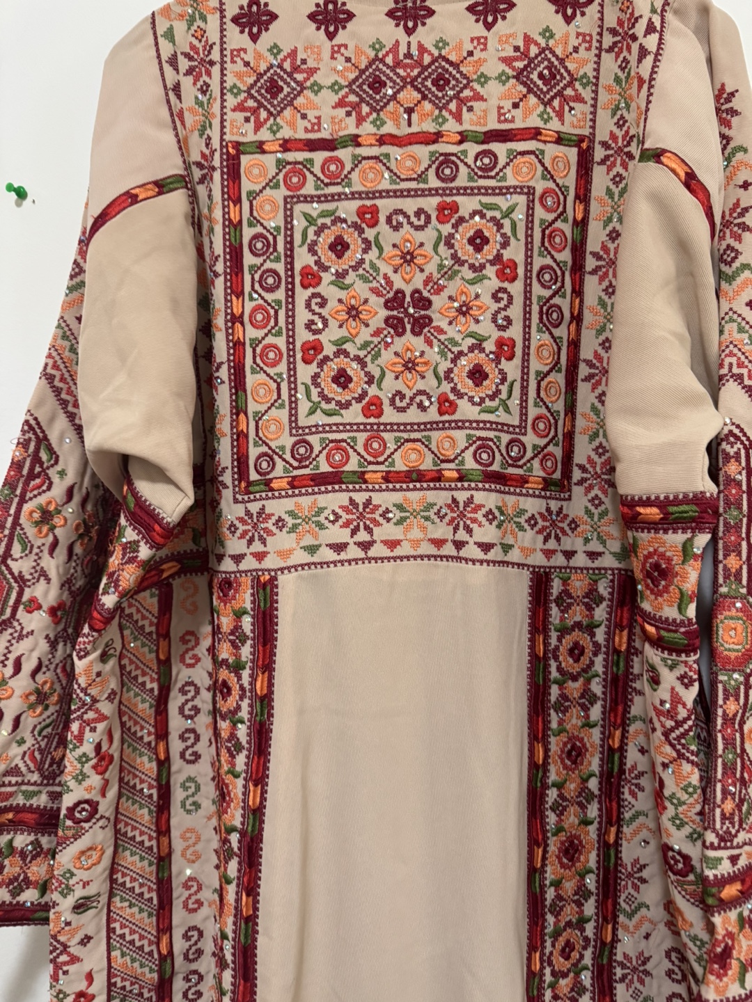 Embroidered Beige Dress size 4 - photo 2