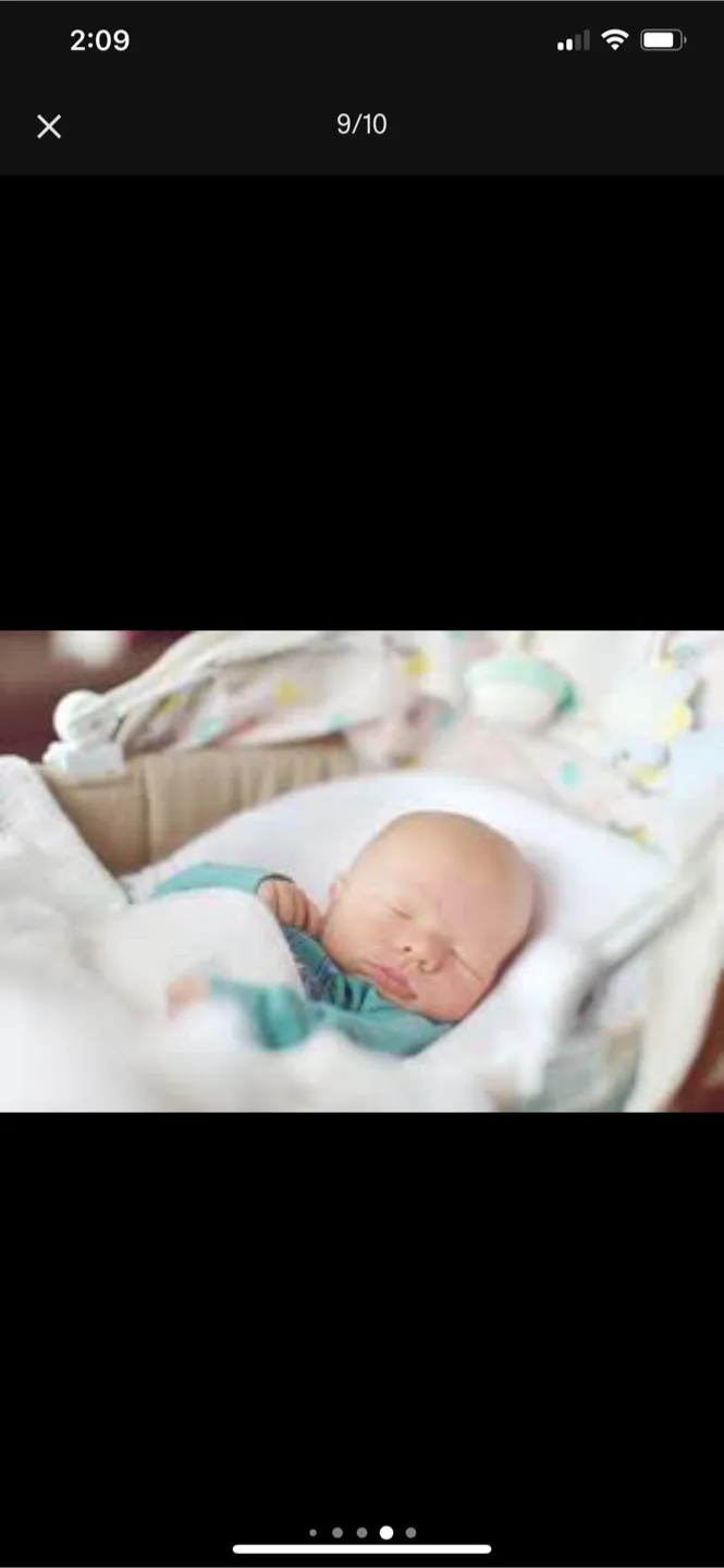 Baby Bouncer Bassinet with Hanging Toy image indicator(10)