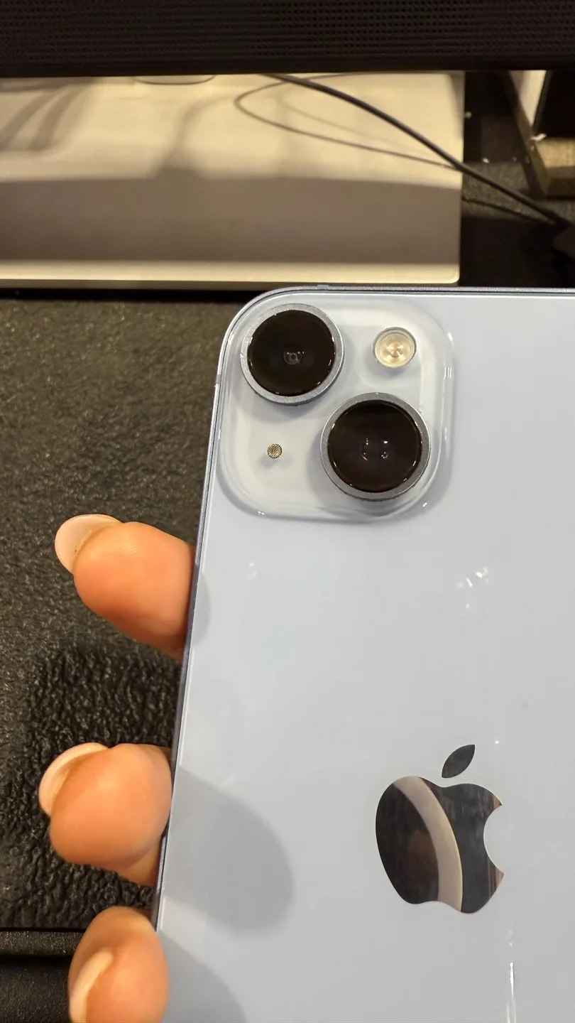 Apple iPhone 14 - Blue image indicator(4)