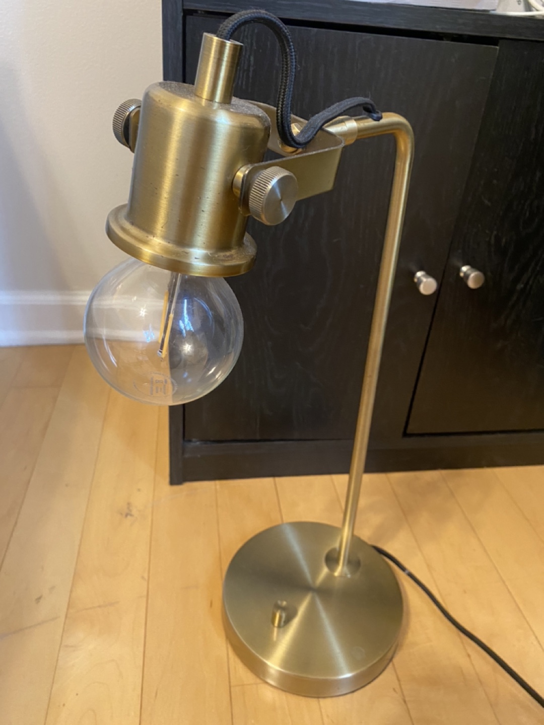 Desk lamp