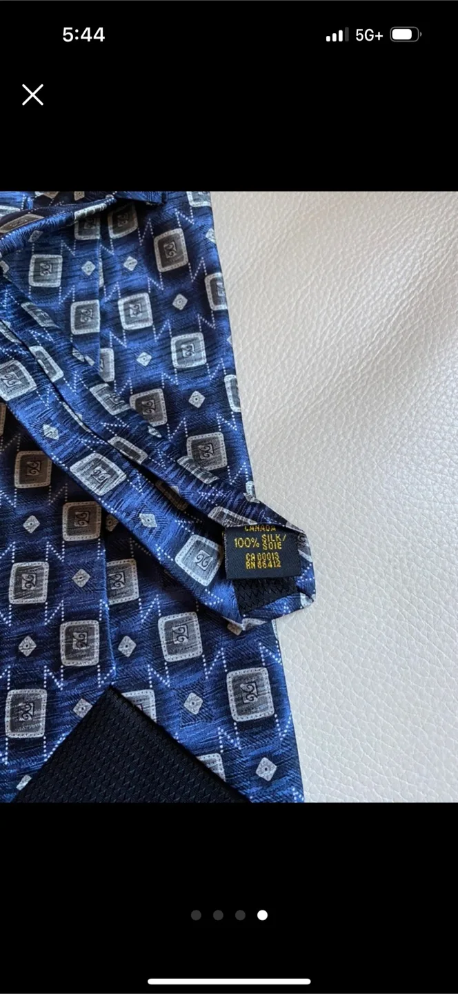 Leo Chevalier Design Silk Tie image indicator(4)