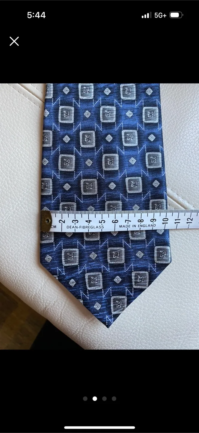 Leo Chevalier Design Silk Tie image indicator(2)