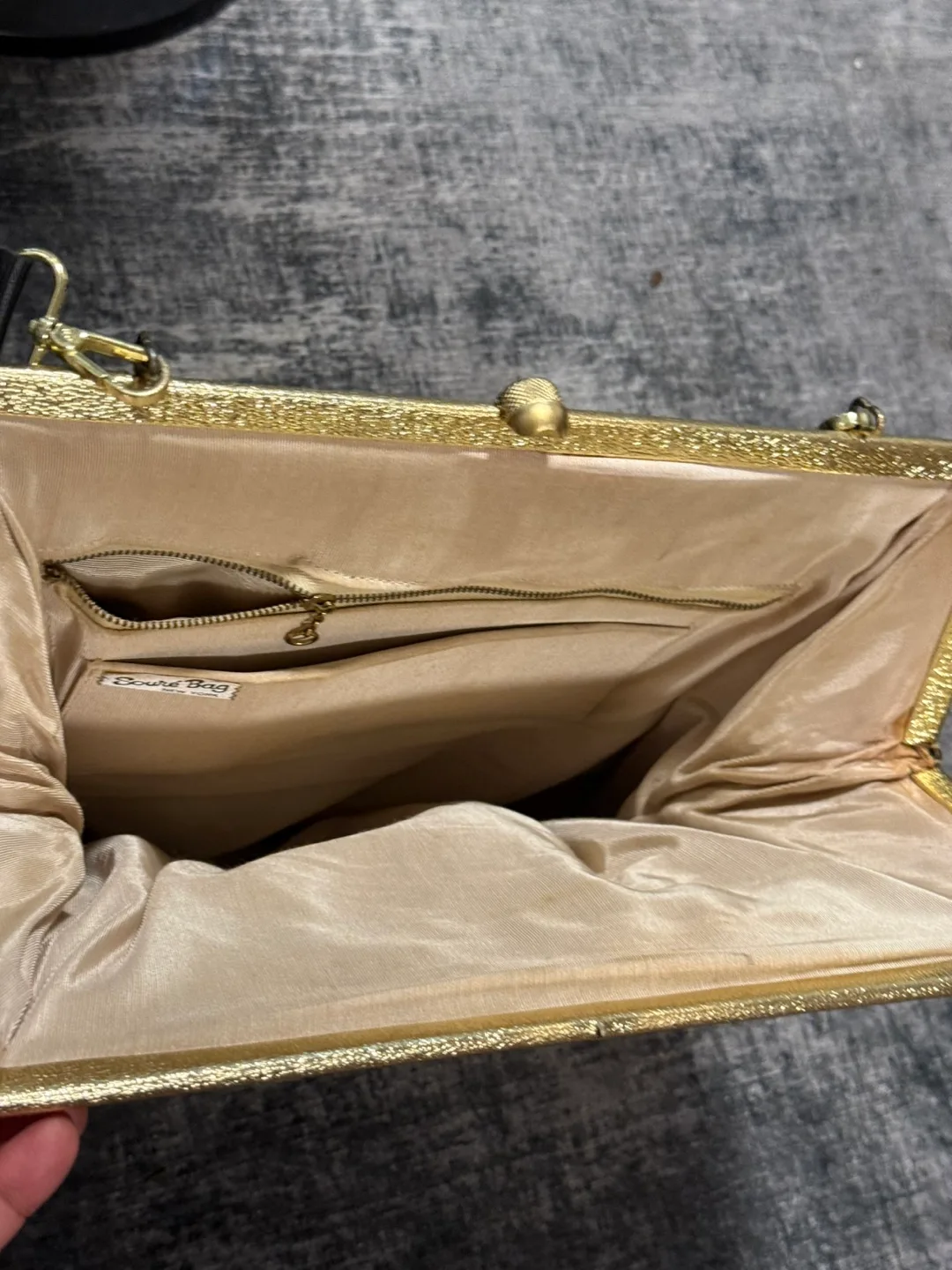 Antique unique,shoulder Handbag image indicator(7)