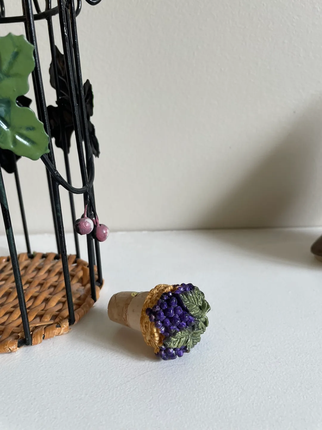 Wine Bottle Holder image indicator(2)