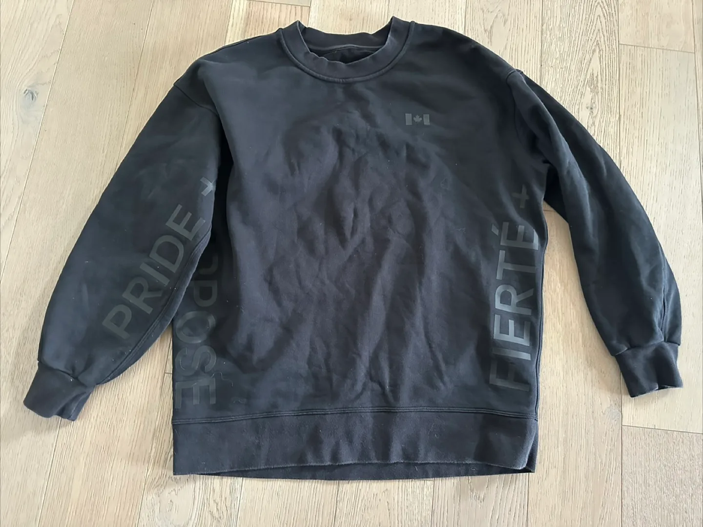 Lululemon team Canada size 4 black sweatshirt thumbnail