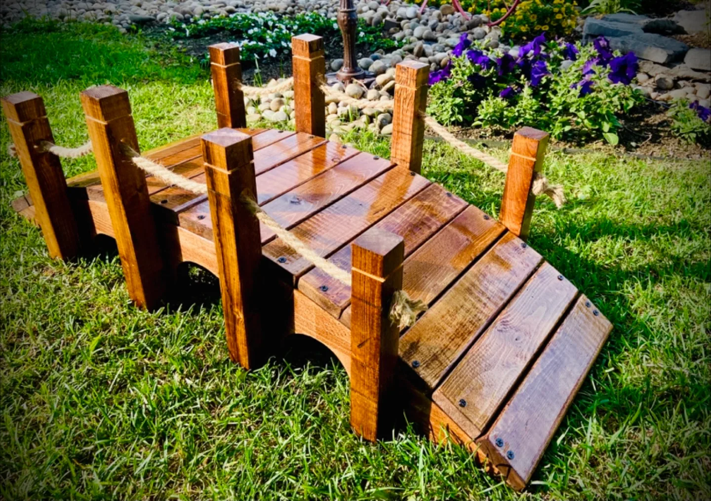 Handmade Wooden Garden Bridge image indicator(5)