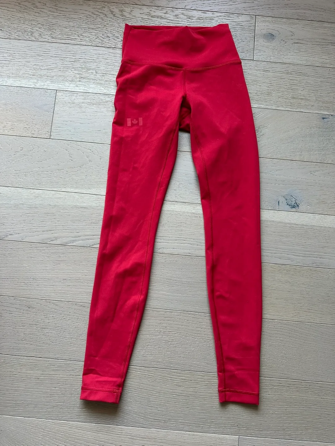 Lululemon team Canada wunder train leggings size 4 thumbnail