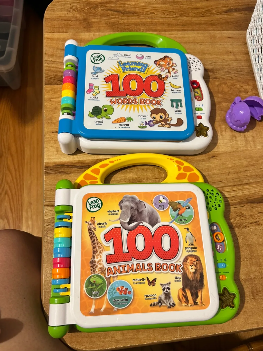 LeapFrog Learning Friends 100 Words & Animals Book thumbnail