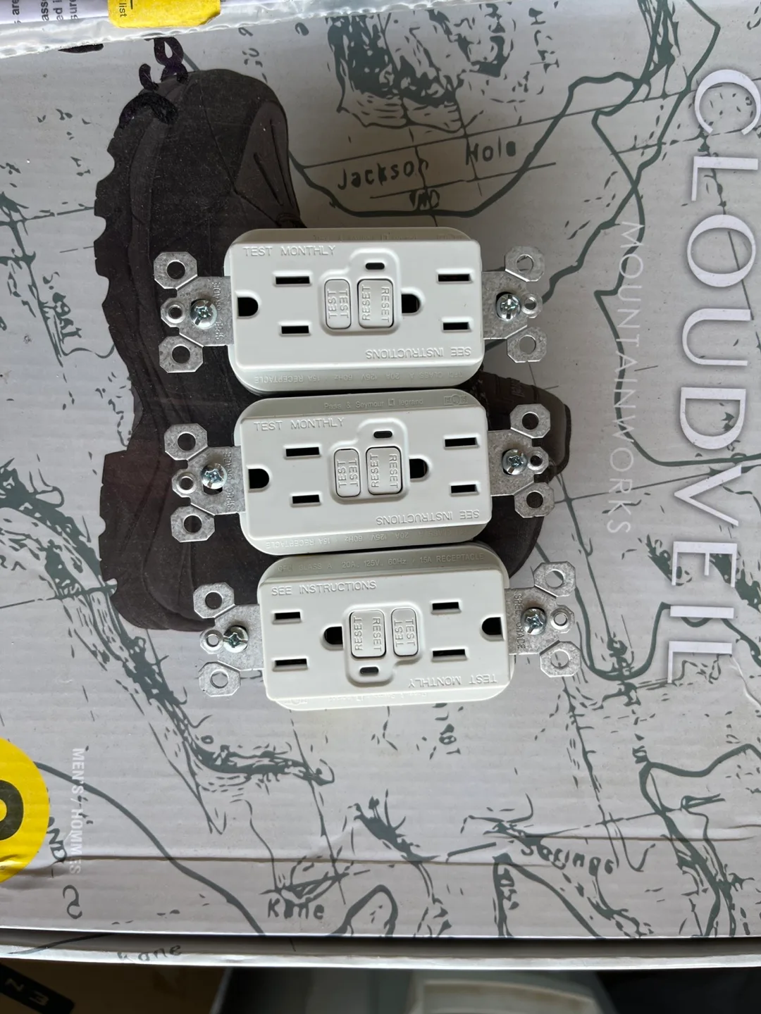 Pass & Seymour Legrand GFCI Receptacles thumbnail