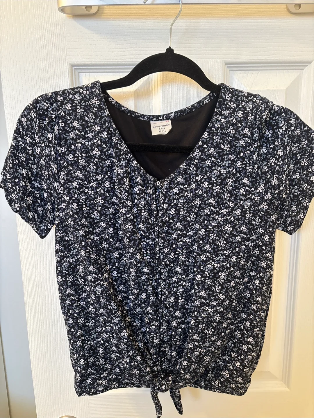 Abercrombie Kids Floral Top - Size 13/14 thumbnail