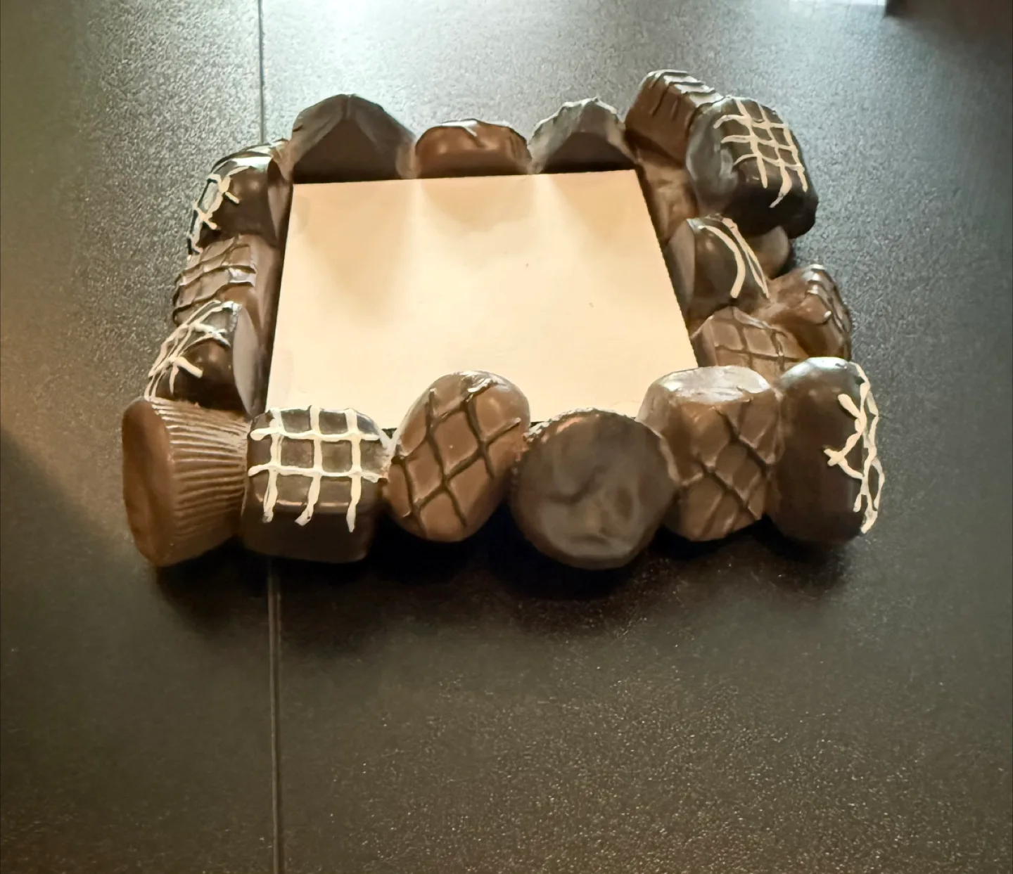 Chocolate Design Post it holder thumbnail
