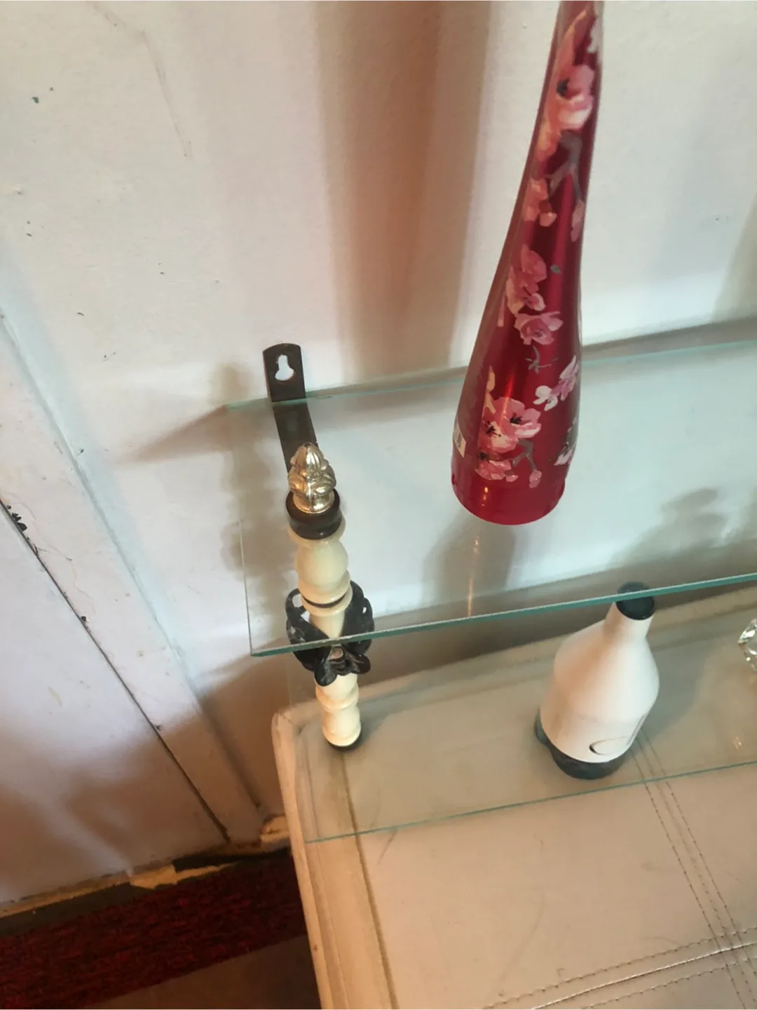 Glass Shelf with Decorative Accents image indicator(2)