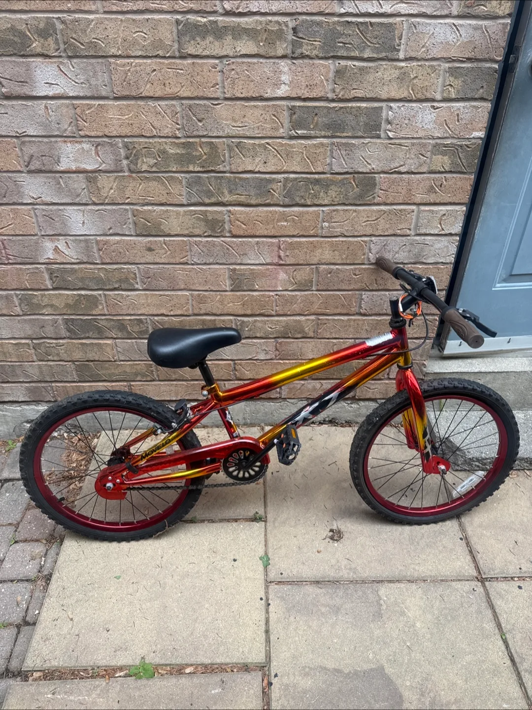 Movelo Kids' Bike - Red and Gold image indicator(8)