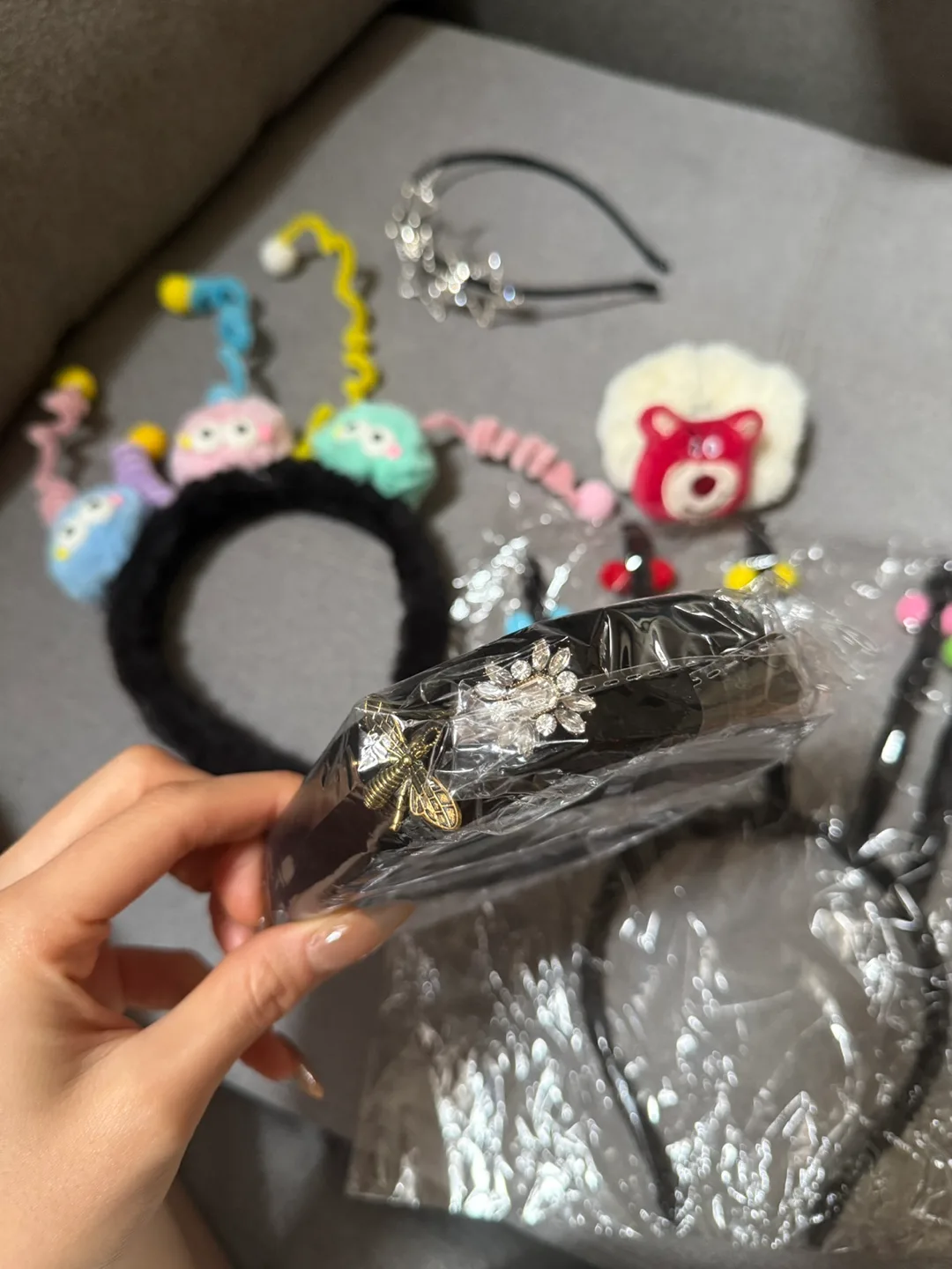 Hair Clips, Headbands image indicator(4)