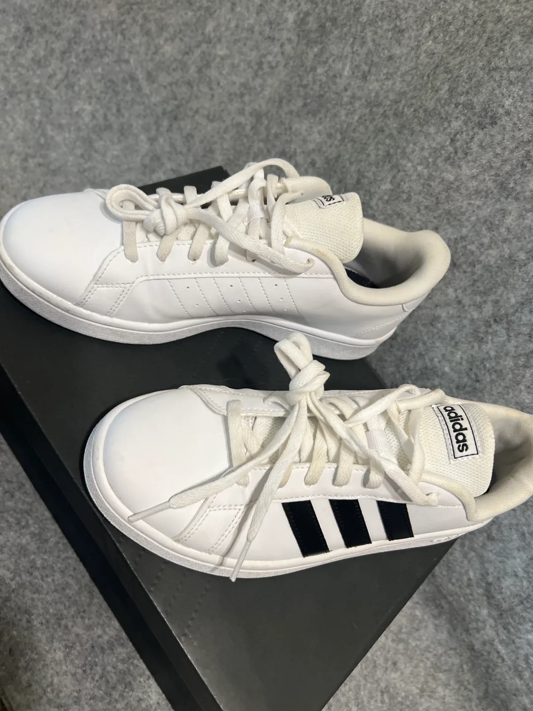 Adidas Grand Court Sneakers - US 8 thumbnail