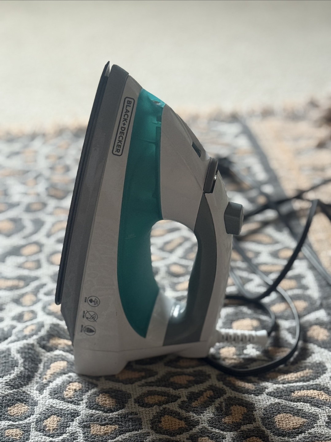 Black+Decker Iron - photo 2