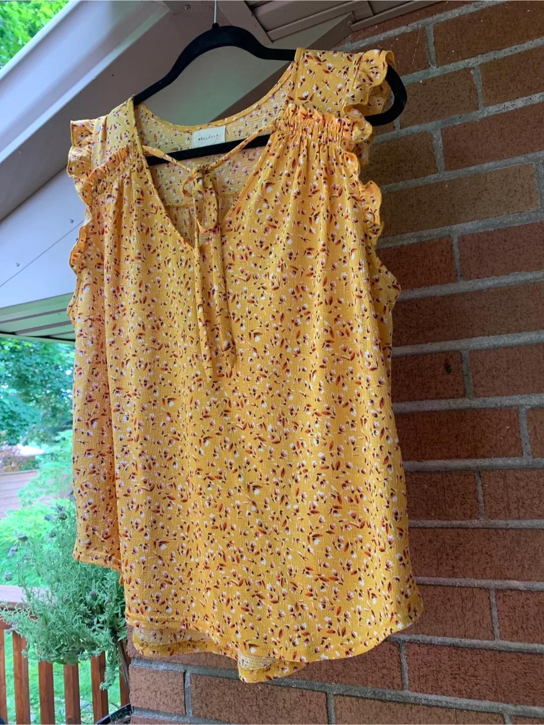 Melloday Yellow Floral Sleeveless Blouse image indicator(9)