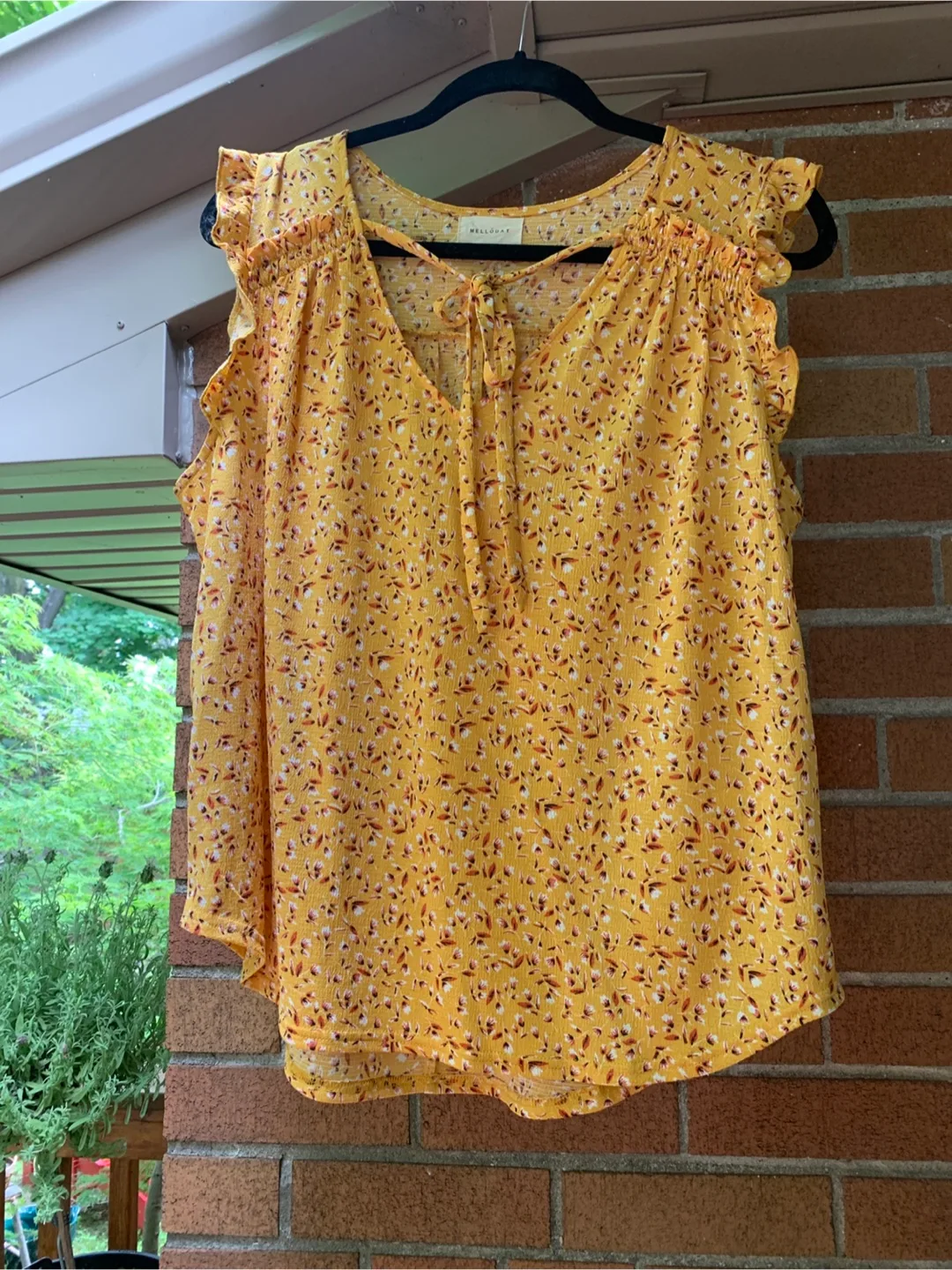 Melloday Yellow Floral Sleeveless Blouse image indicator(8)