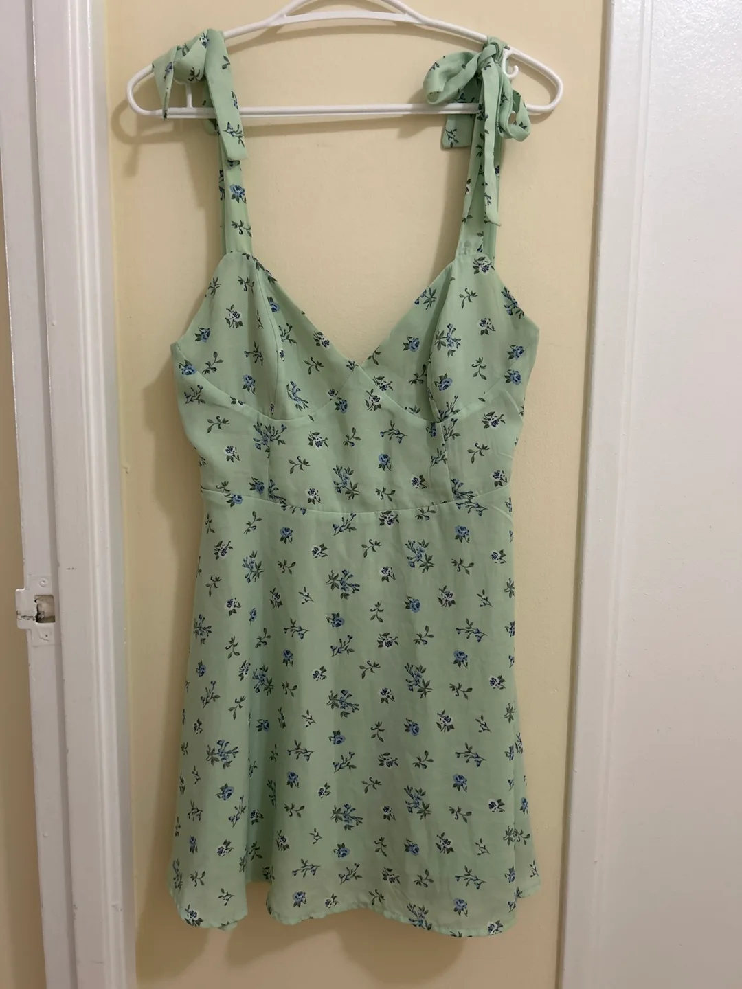 Floral Dress - Size M thumbnail