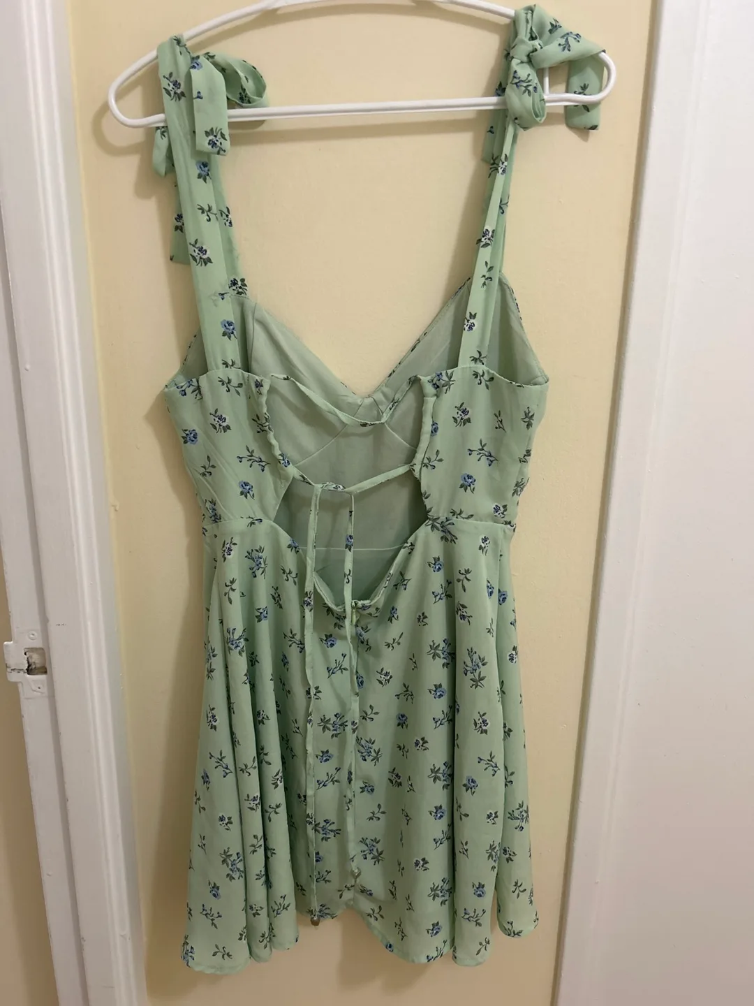 Floral Dress - Size M image indicator(2)