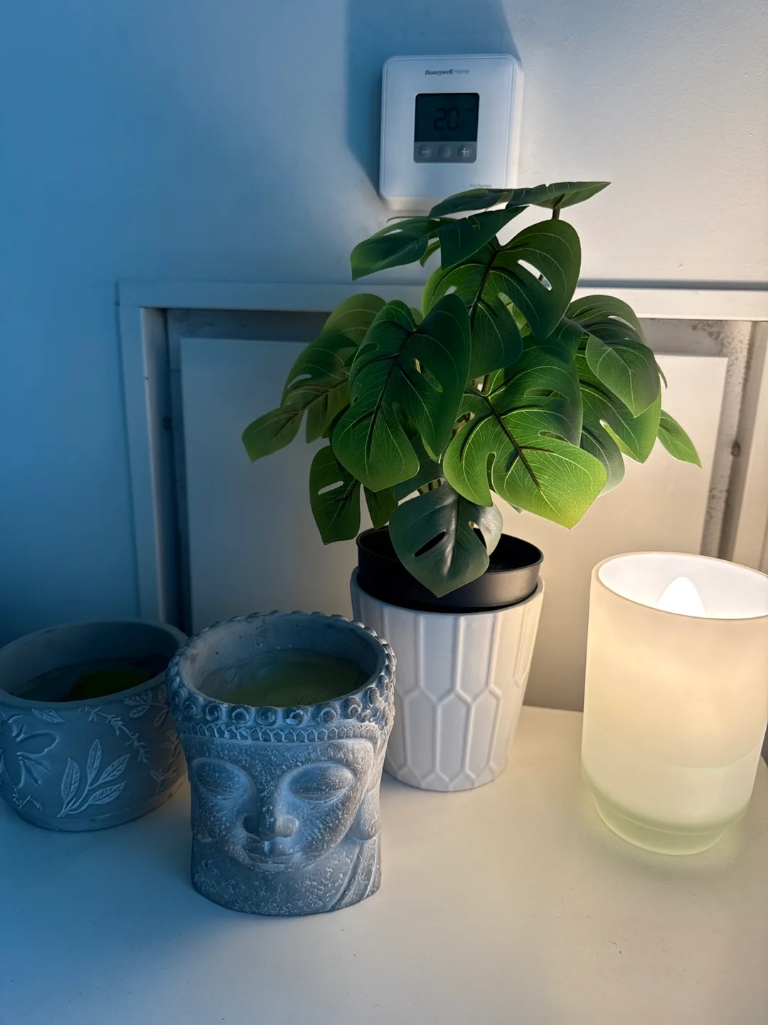Assorted Kitchen and Home Items thumbnail