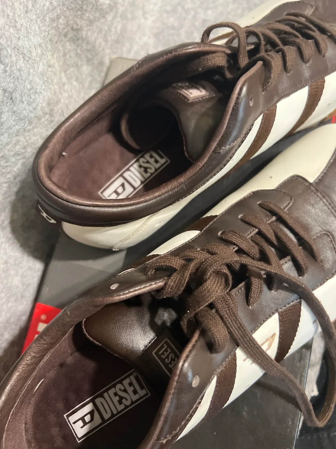 Diesel Wish White/Earth Leather Sneakers - Size 9 image indicator(2)