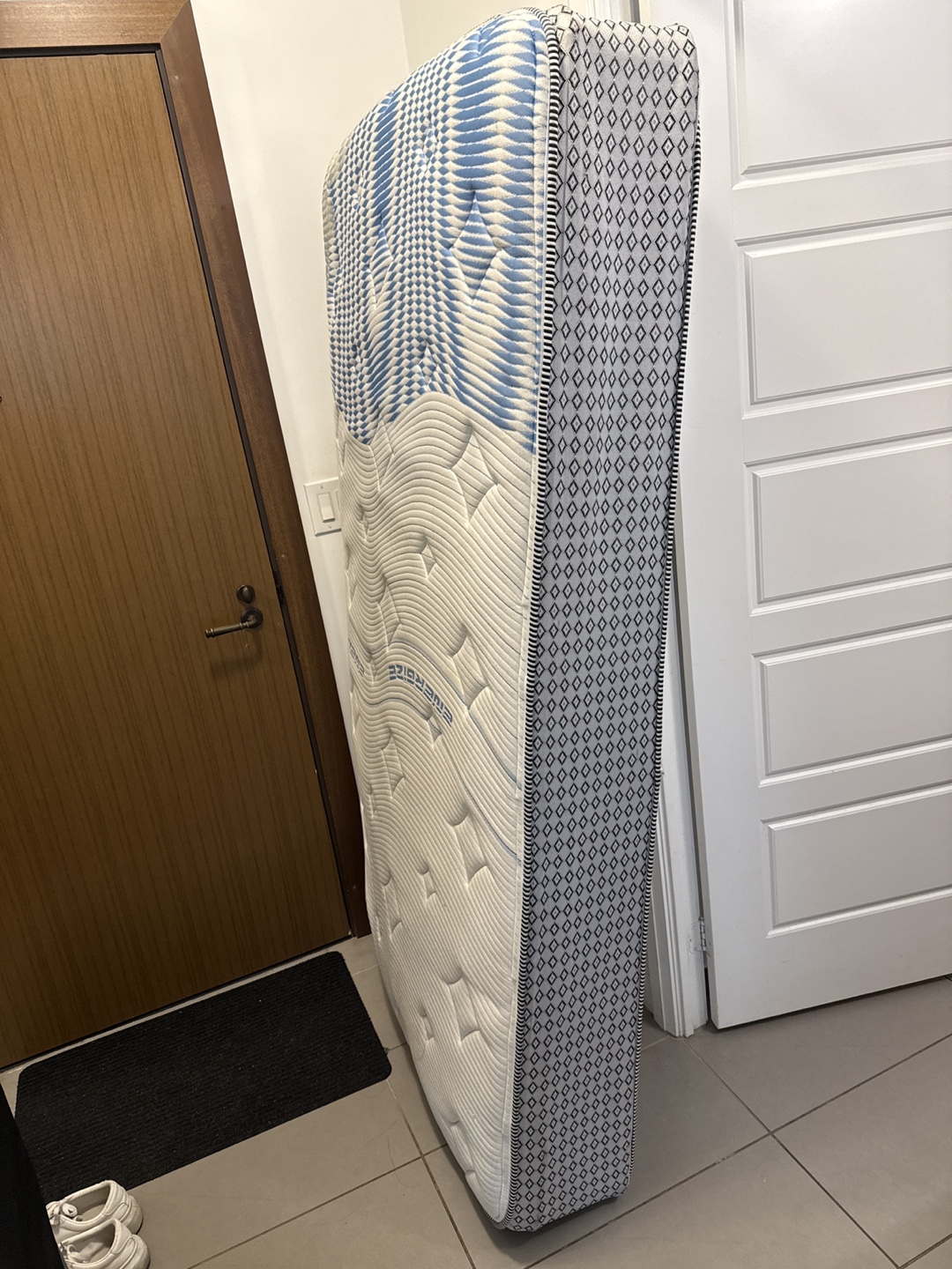 Twin (single) Size Mattress - photo 2