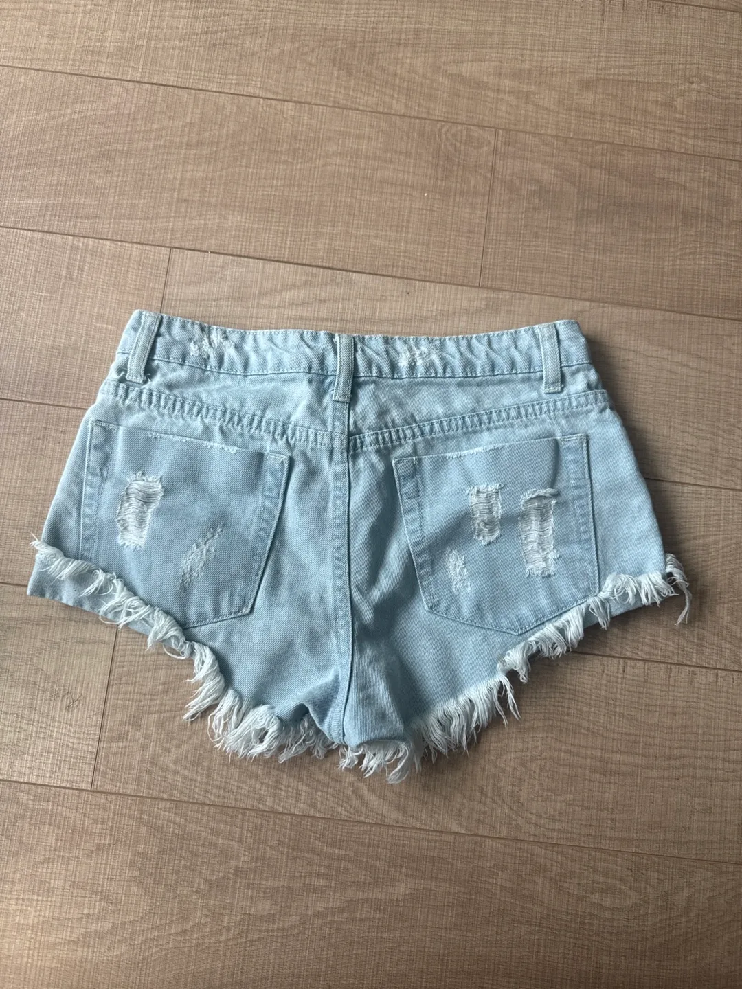 Litz Distressed Denim Shorts - Size S image indicator(2)
