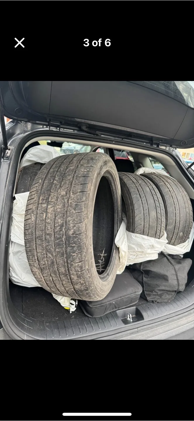 Set of 4 P245/45R18 Tires / All session image indicator(5)