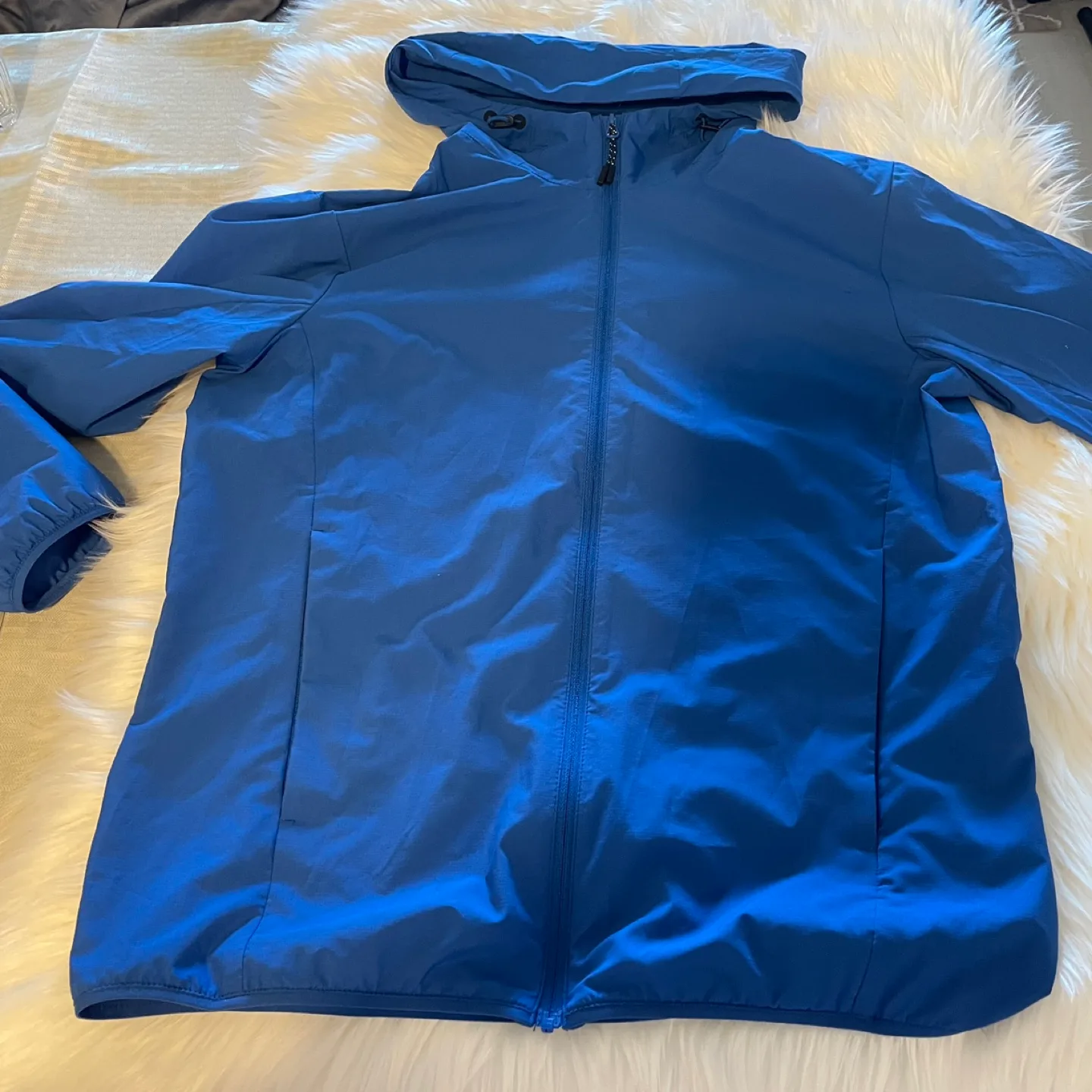 Blue Uniqlo Windbreaker Jacket Size Small thumbnail