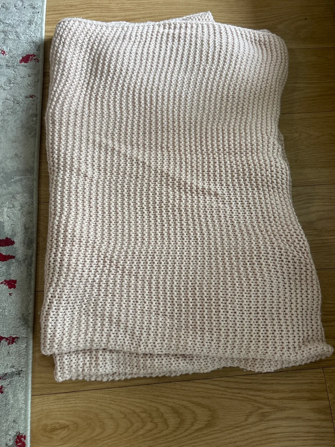 Baby Pink Knit Throw Blanket thumbnail