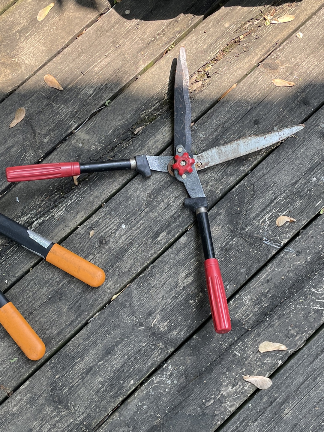 Garden Hedge Shears and Fiskars Lopper $15 for both! - photo 2