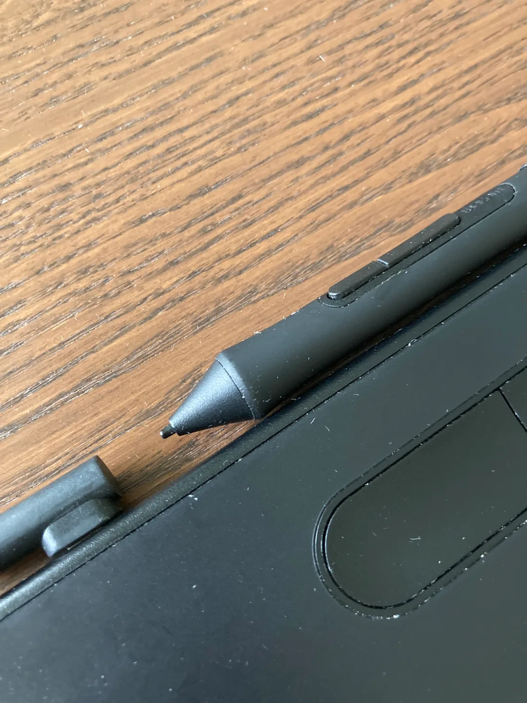 Wacom Intuos Medium CTL-6100wl Pen Tablet(Bluetooth) image indicator(6)