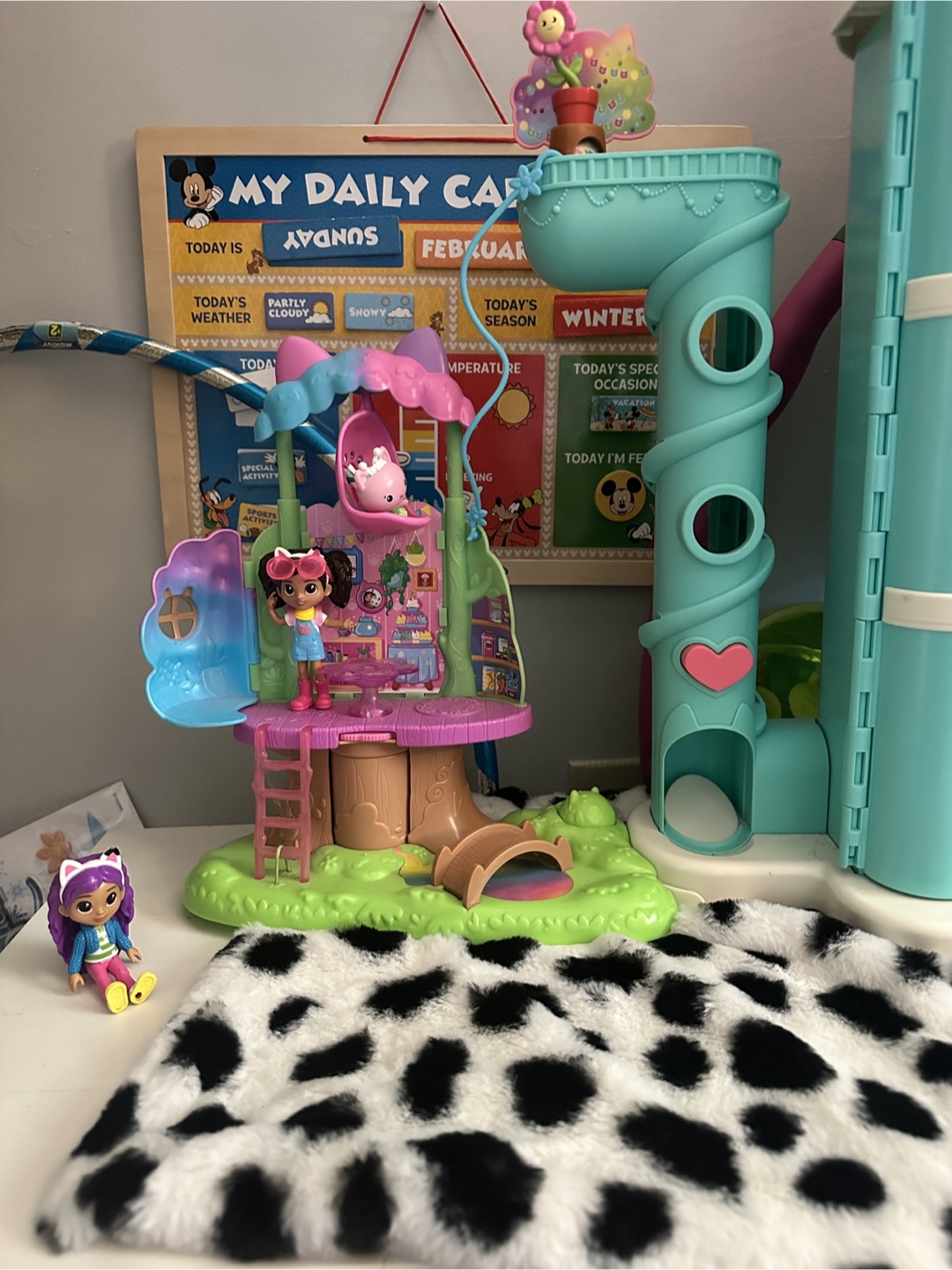 Gabby's Dollhouse, complete set with rooms + extras - photo 2