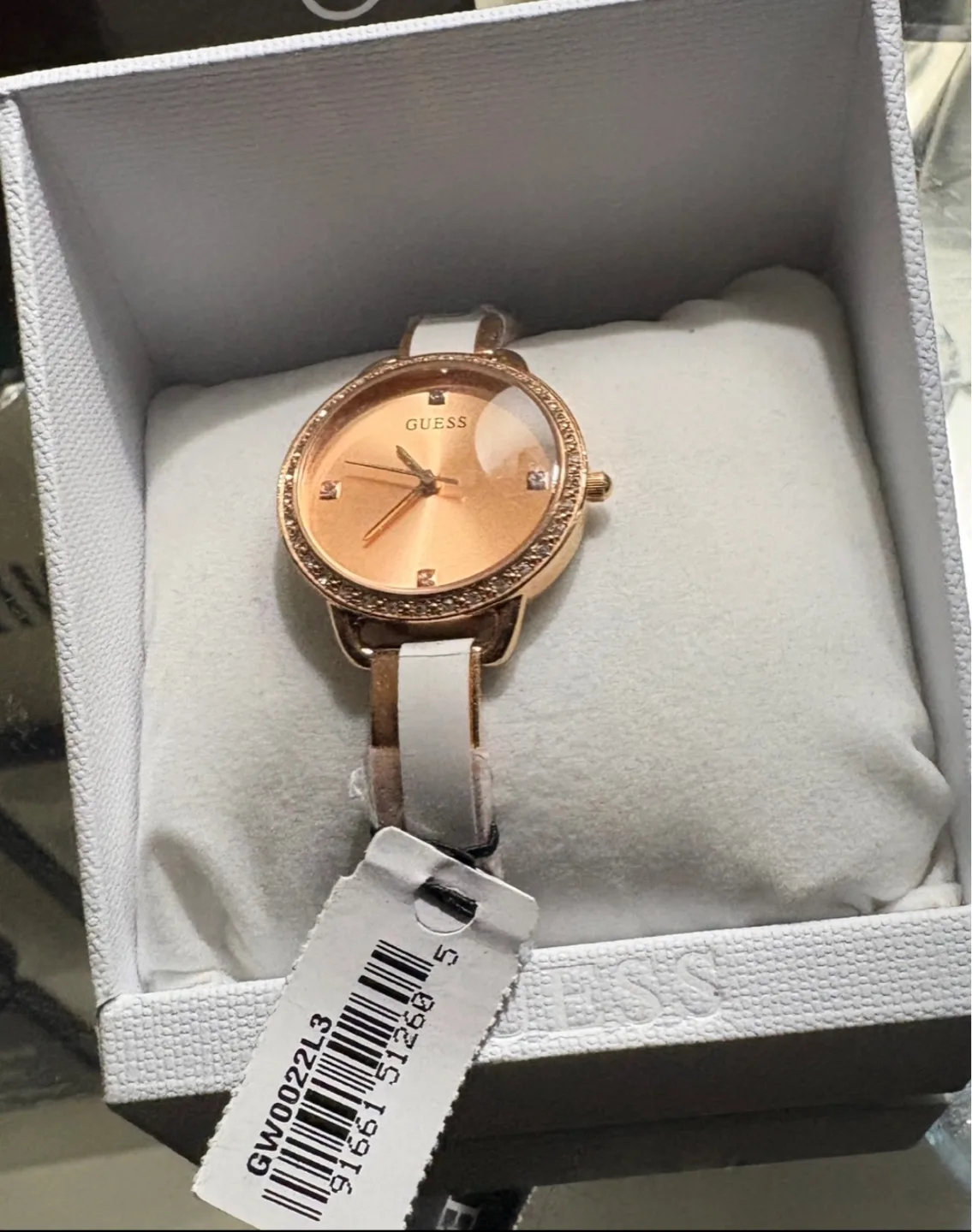 Guess Rose Gold Women's Watch - New in Box! image indicator(2)