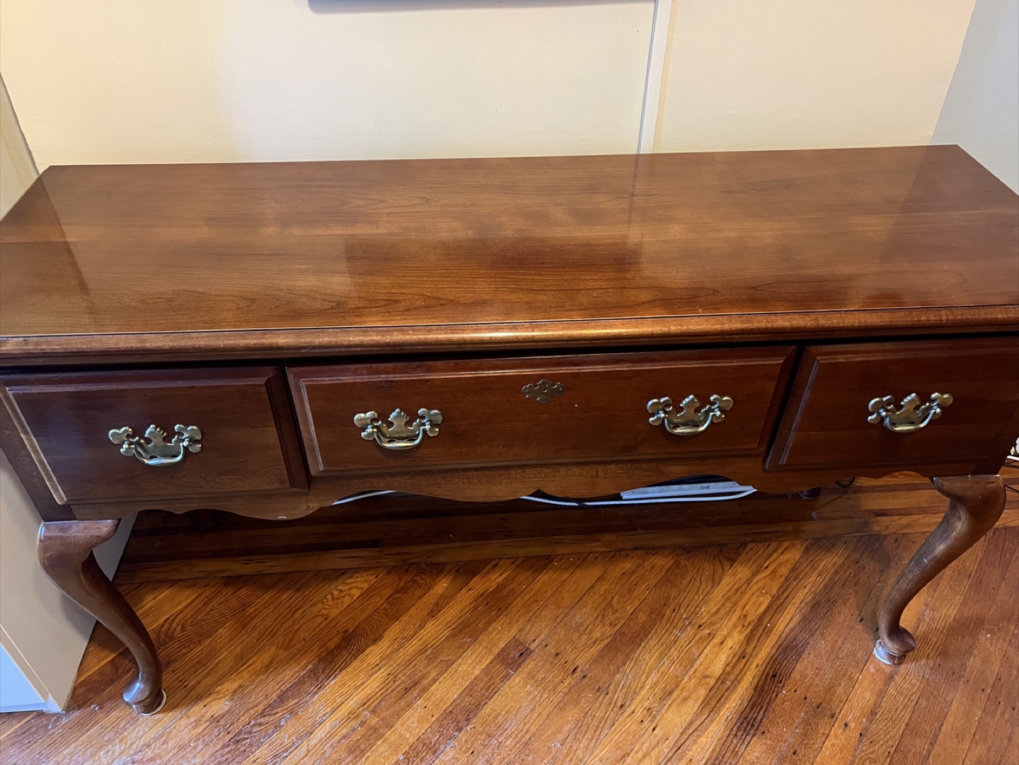 Lexington Queen Anne Server Sideboard Buffet - photo 2