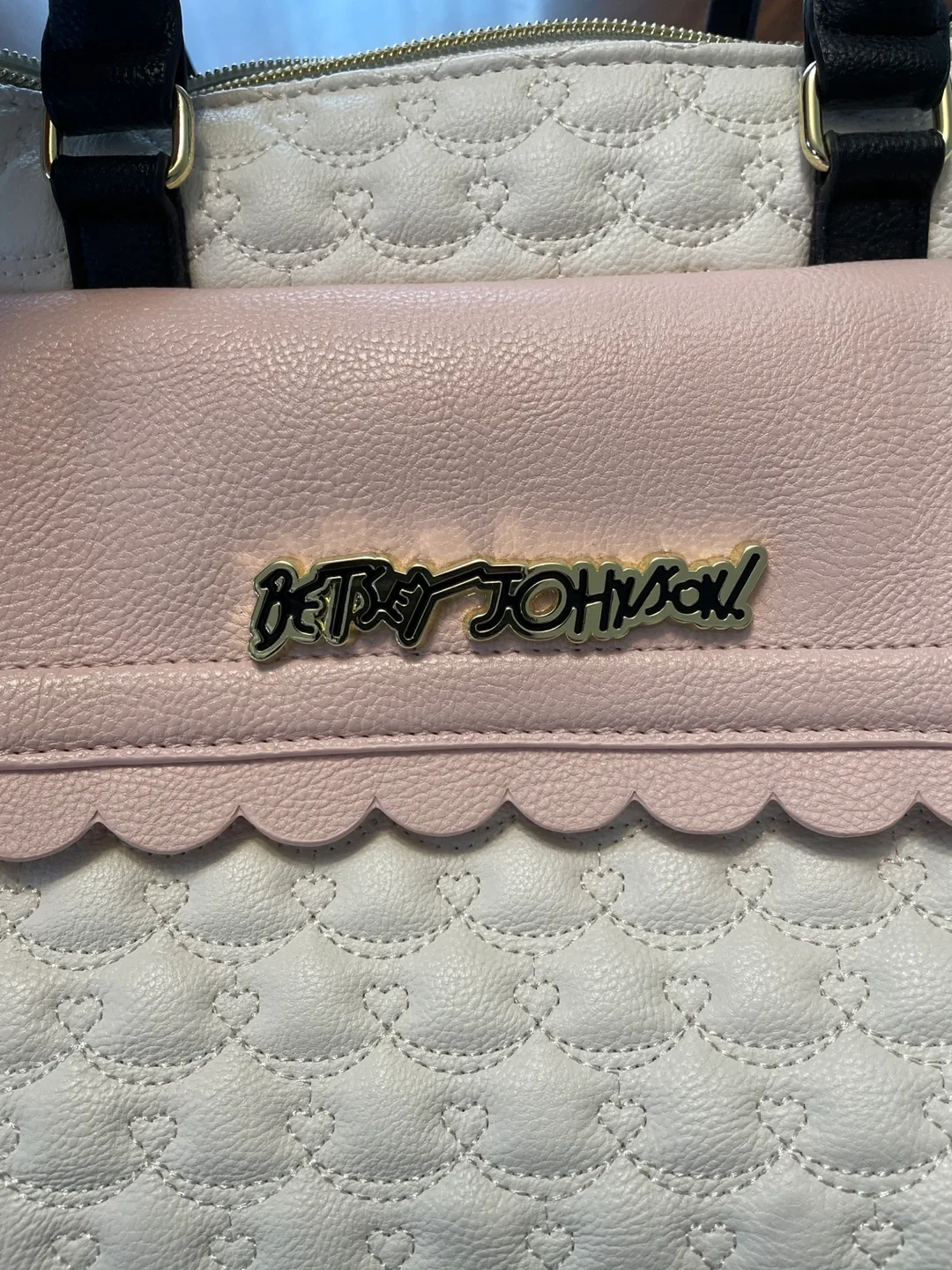 Betsey Johnson Black Pink Cream Quilted Heart Embroidery Handbag image indicator(5)