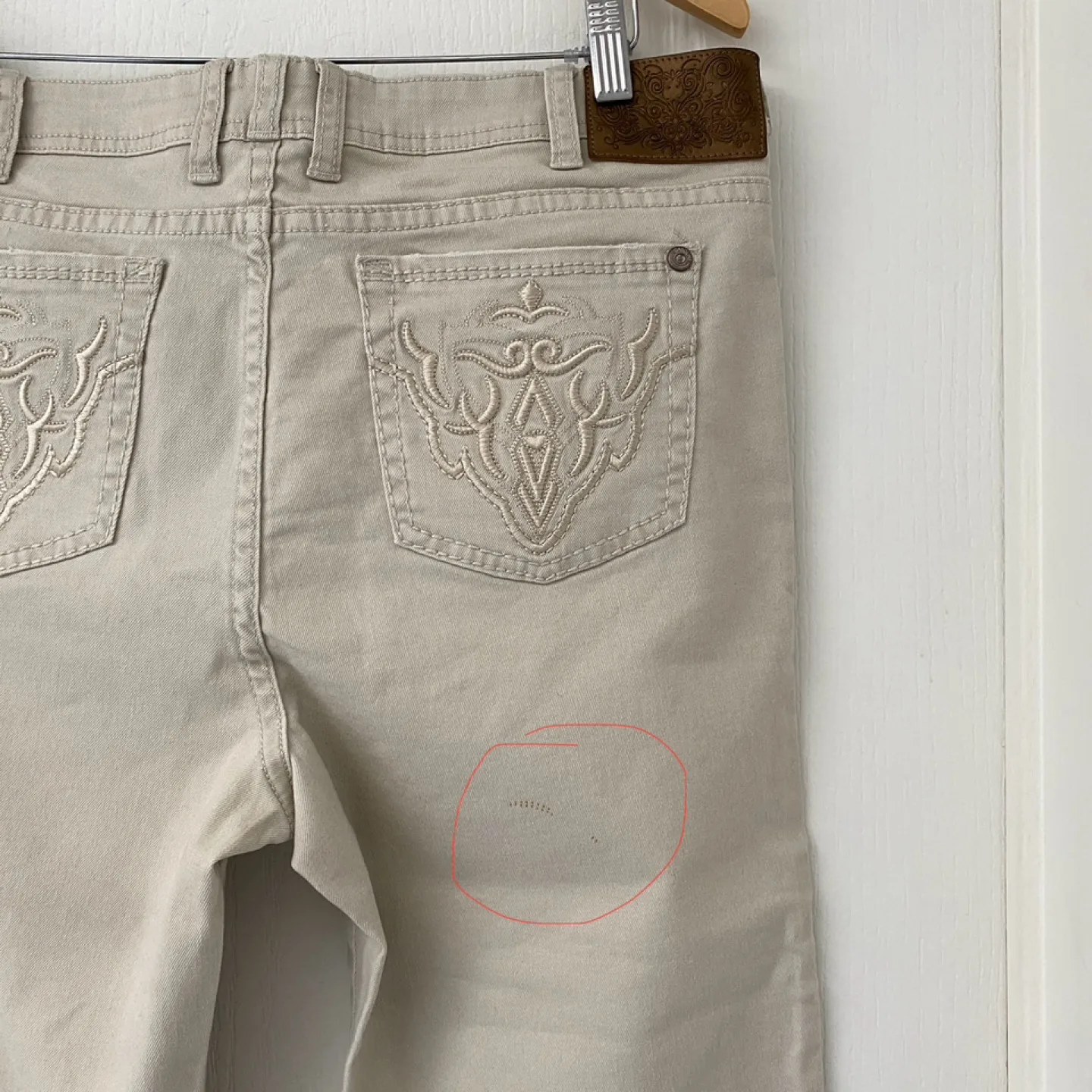 New Size 14 -Gasoline Capri Pant image indicator(3)