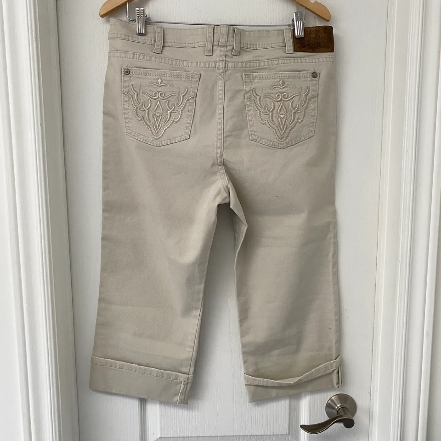 New Size 14 -Gasoline Capri Pant image indicator(2)