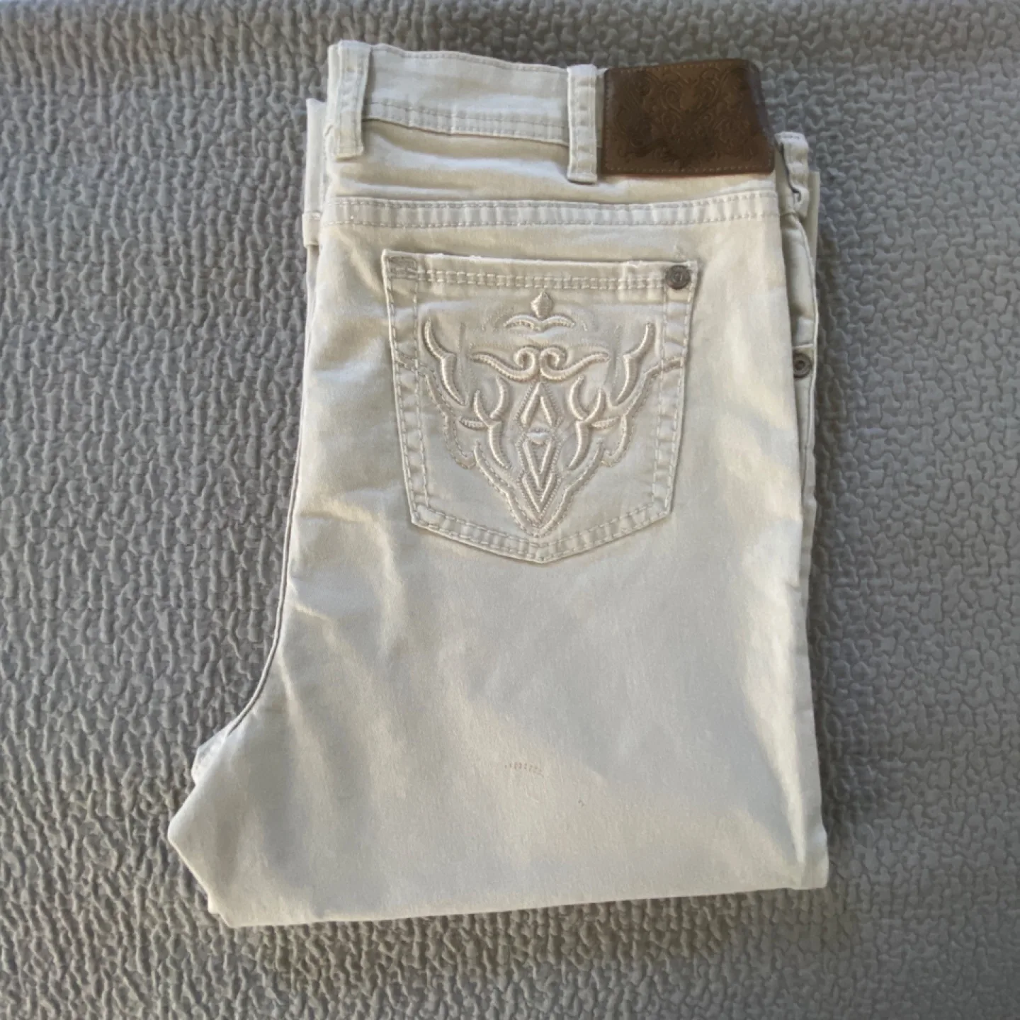 New Size 14 -Gasoline Capri Pant image indicator(5)