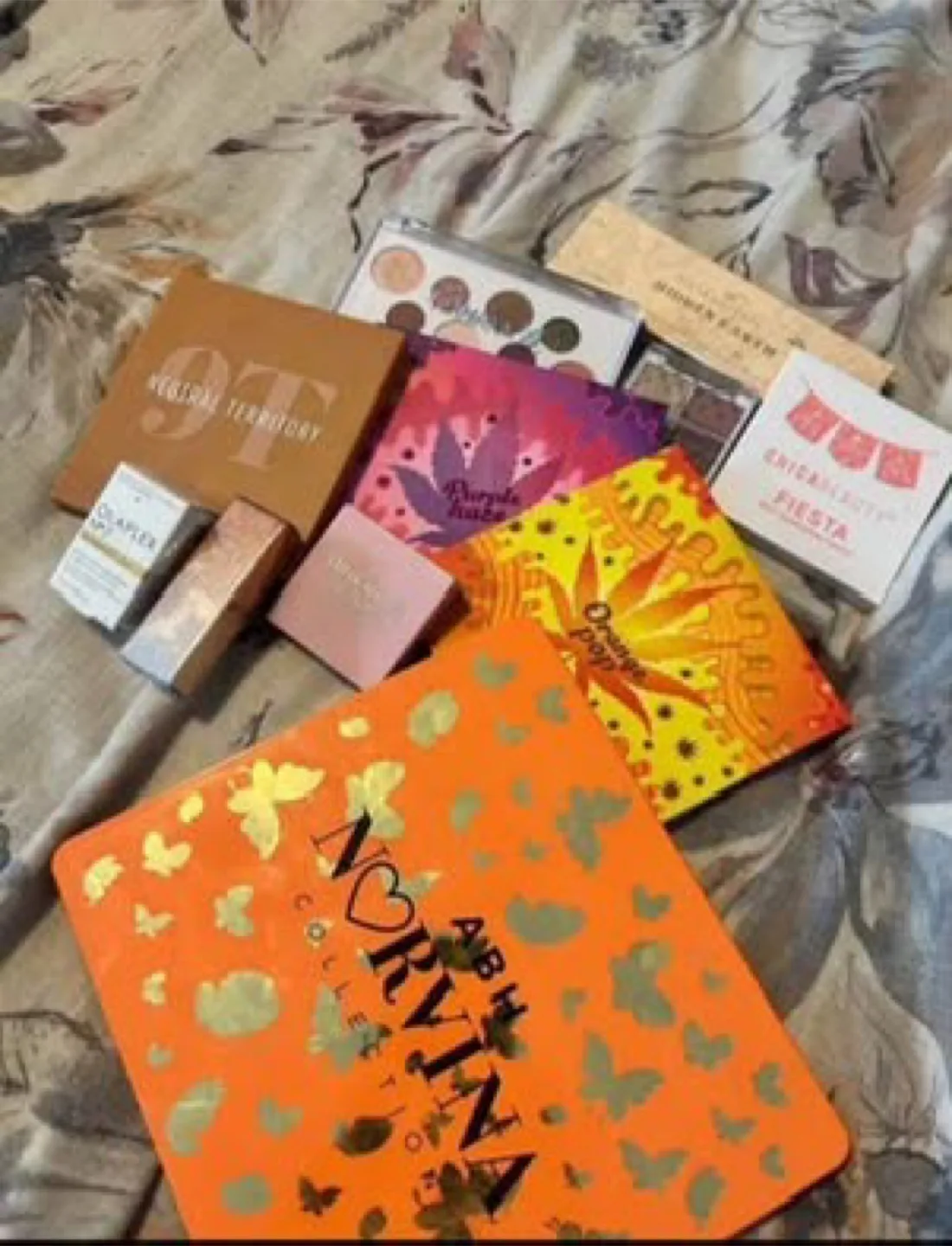 Makeup Palettes Bundle - Anastasia Beverly Hills, Chicca Beauty